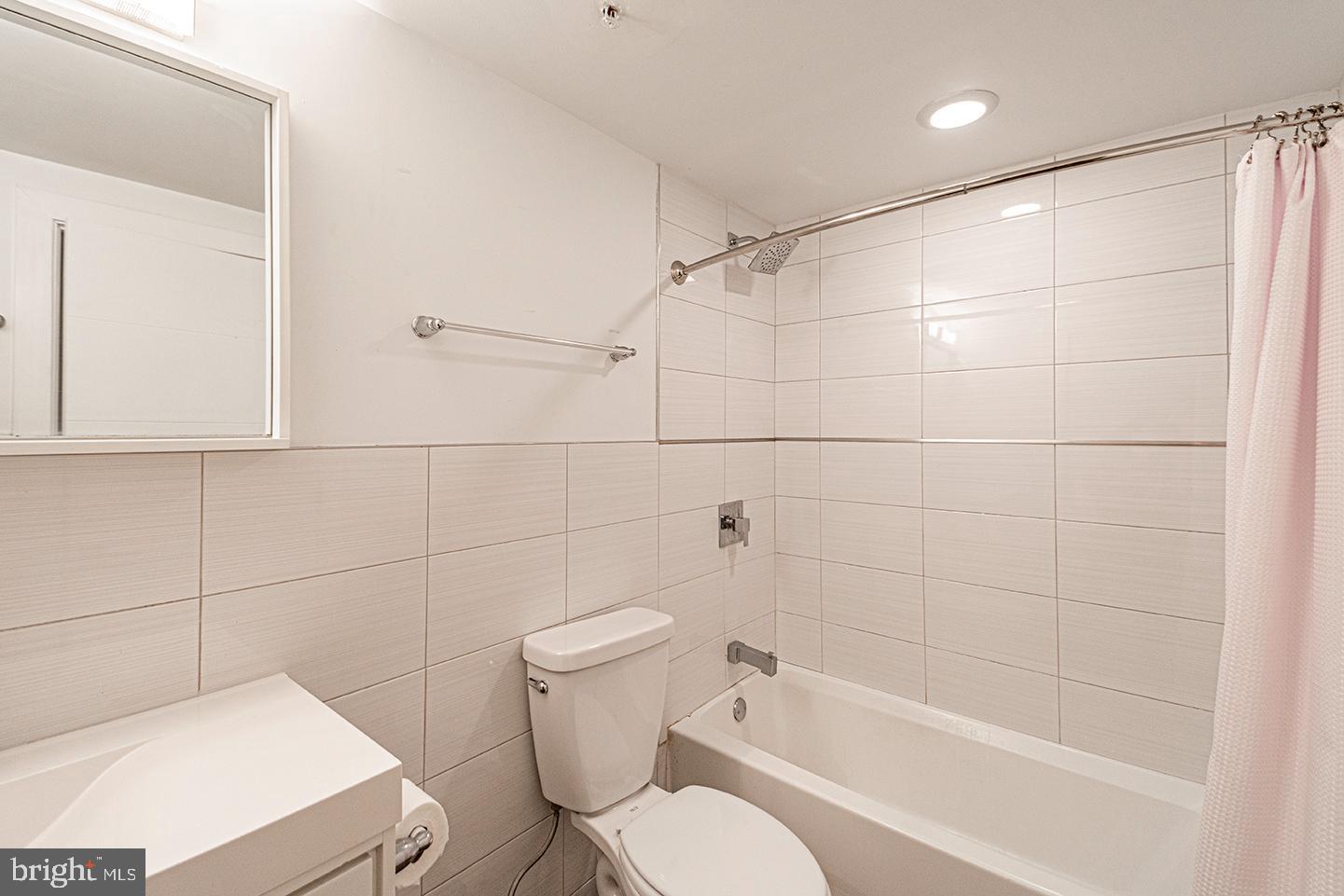 135 N 3RD ST #UNIT 3A