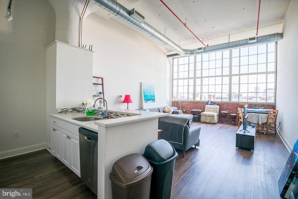 720 N 5TH ST #UNIT 401