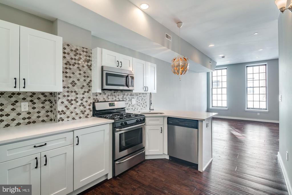 19 N 3RD ST #2ND FLOOR