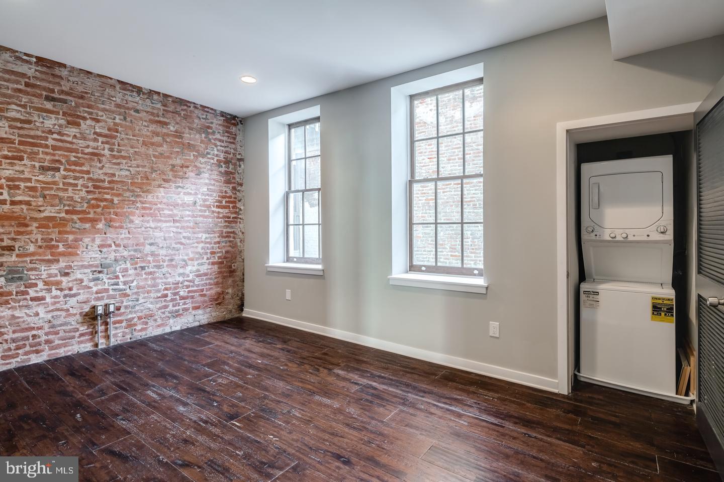 19 N 3RD ST #2ND FLOOR