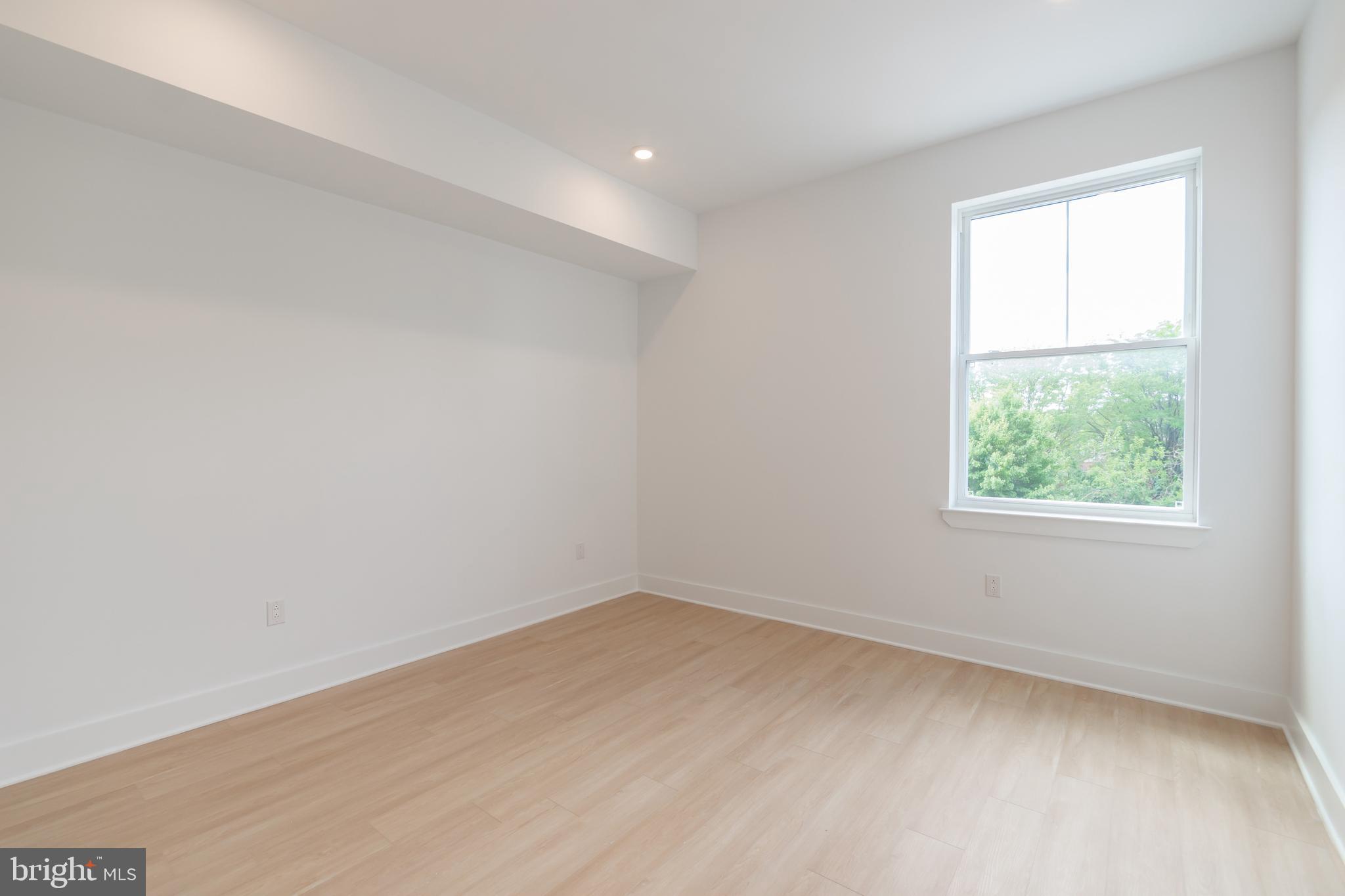 4408 LANCASTER AVE #UNIT 201