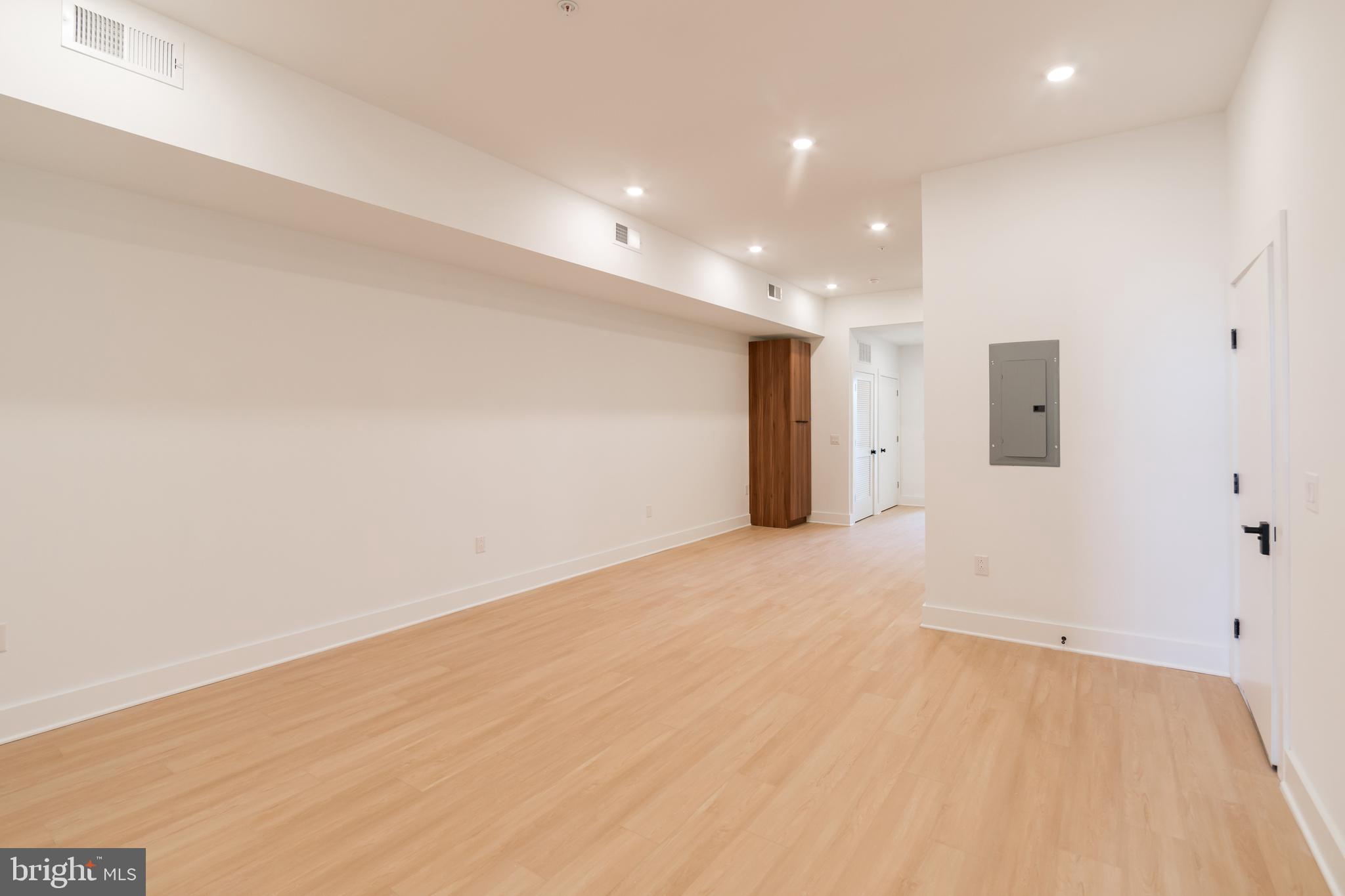 4408 LANCASTER AVE #UNIT 201