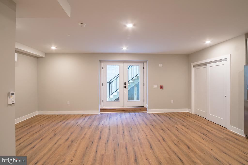 5007 PENTRIDGE ST #UNIT LR