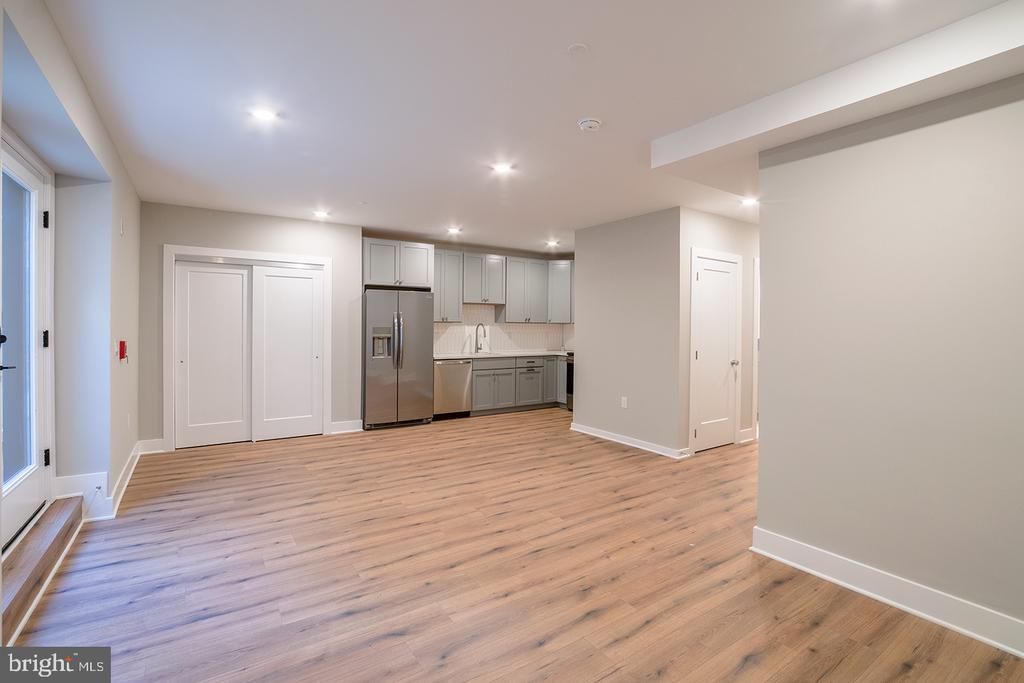 5007 PENTRIDGE ST #UNIT LR