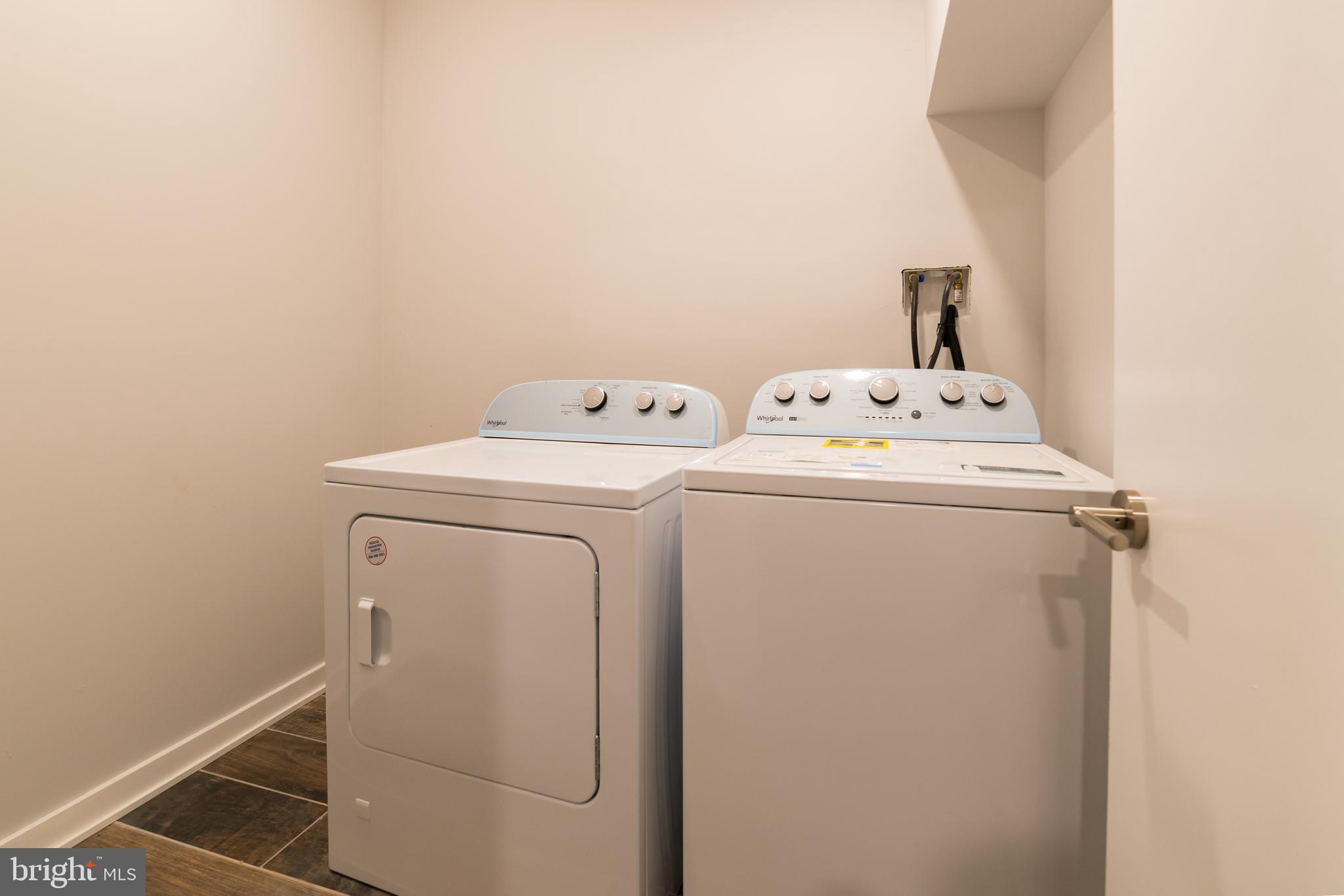 1349 S MYRTLEWOOD AVE