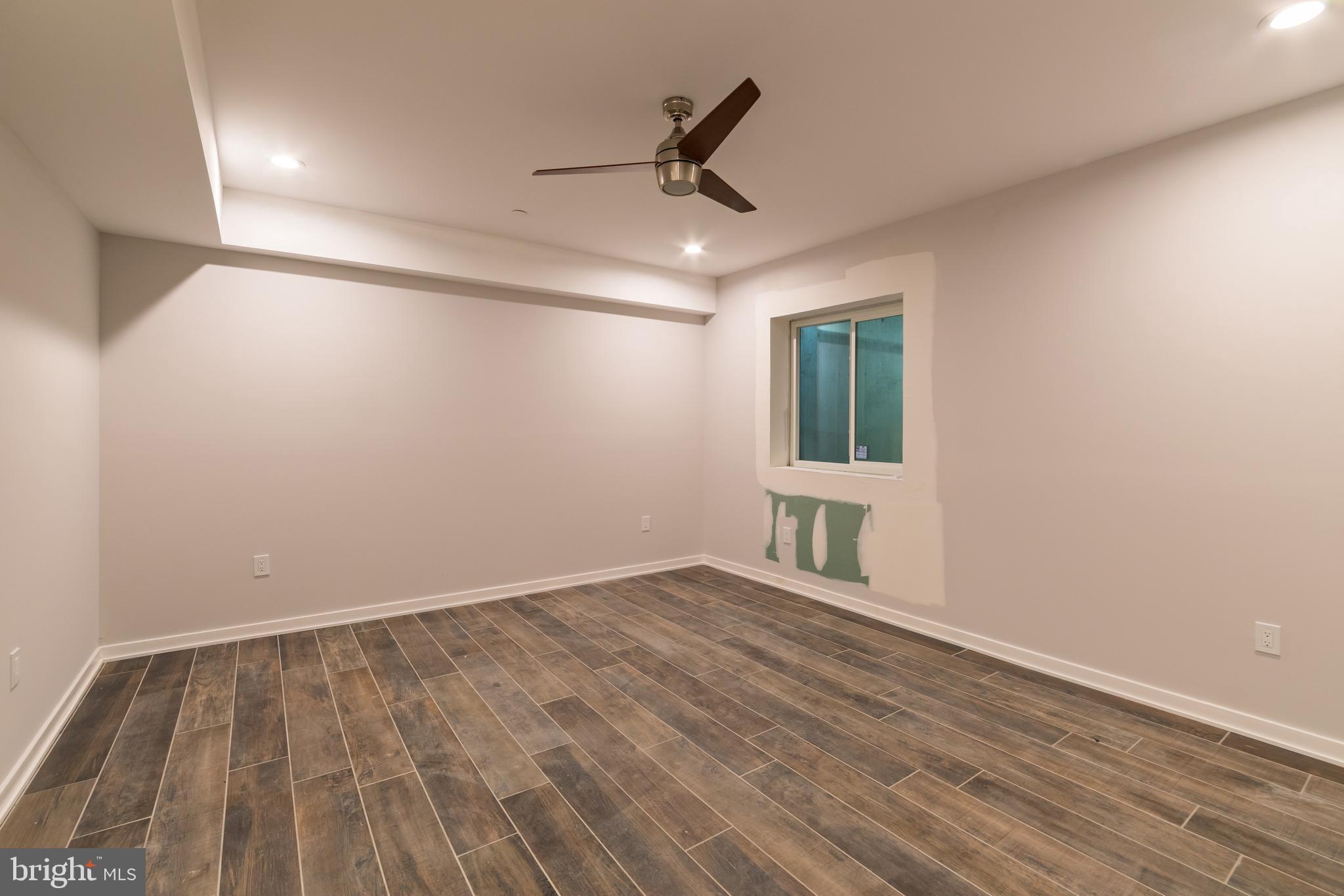 1349 S MYRTLEWOOD AVE