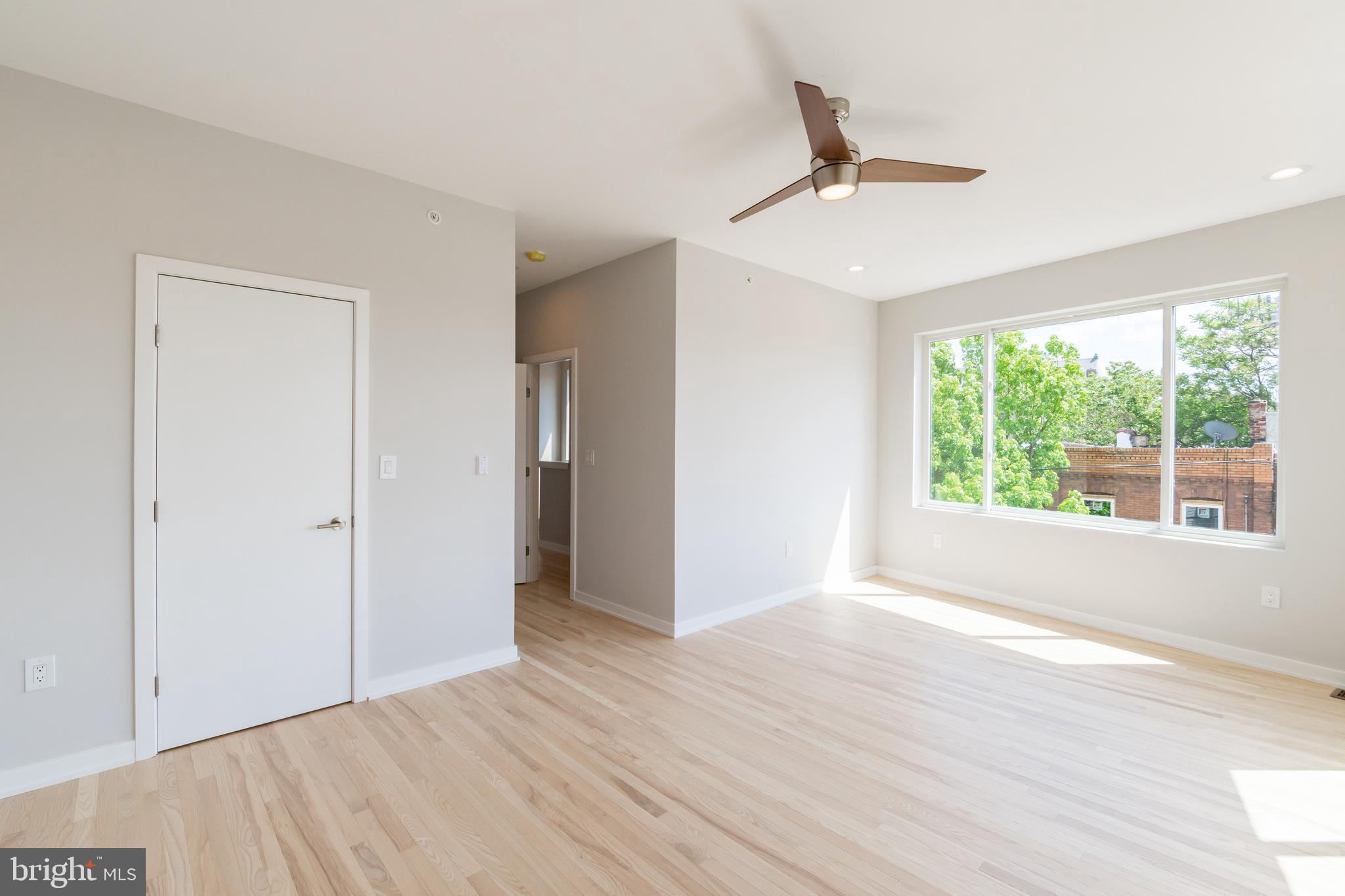 1349 S MYRTLEWOOD AVE