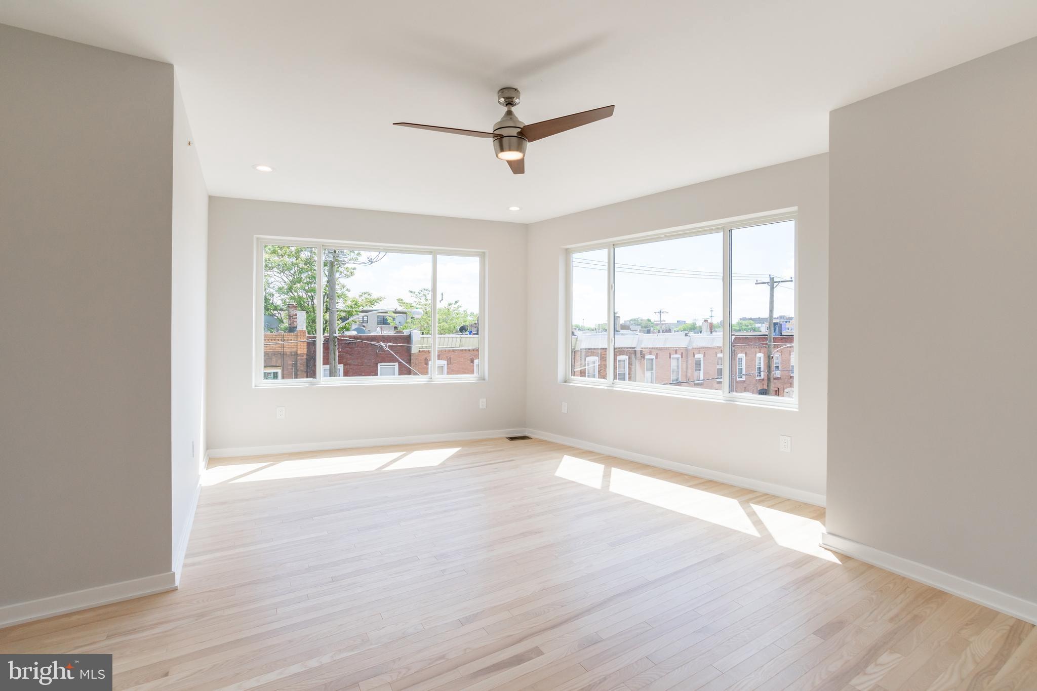 1349 S MYRTLEWOOD AVE