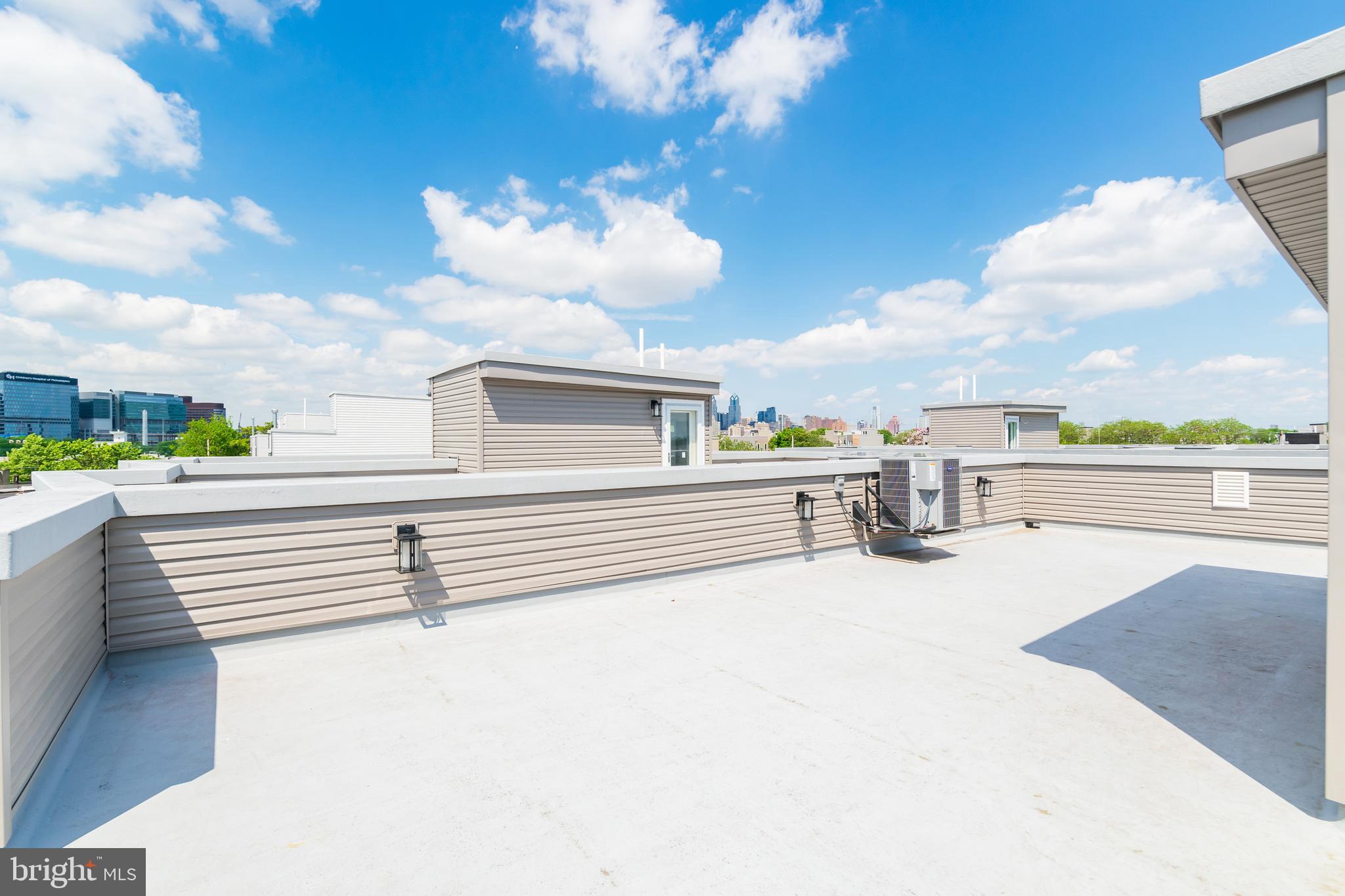 1349 S MYRTLEWOOD AVE