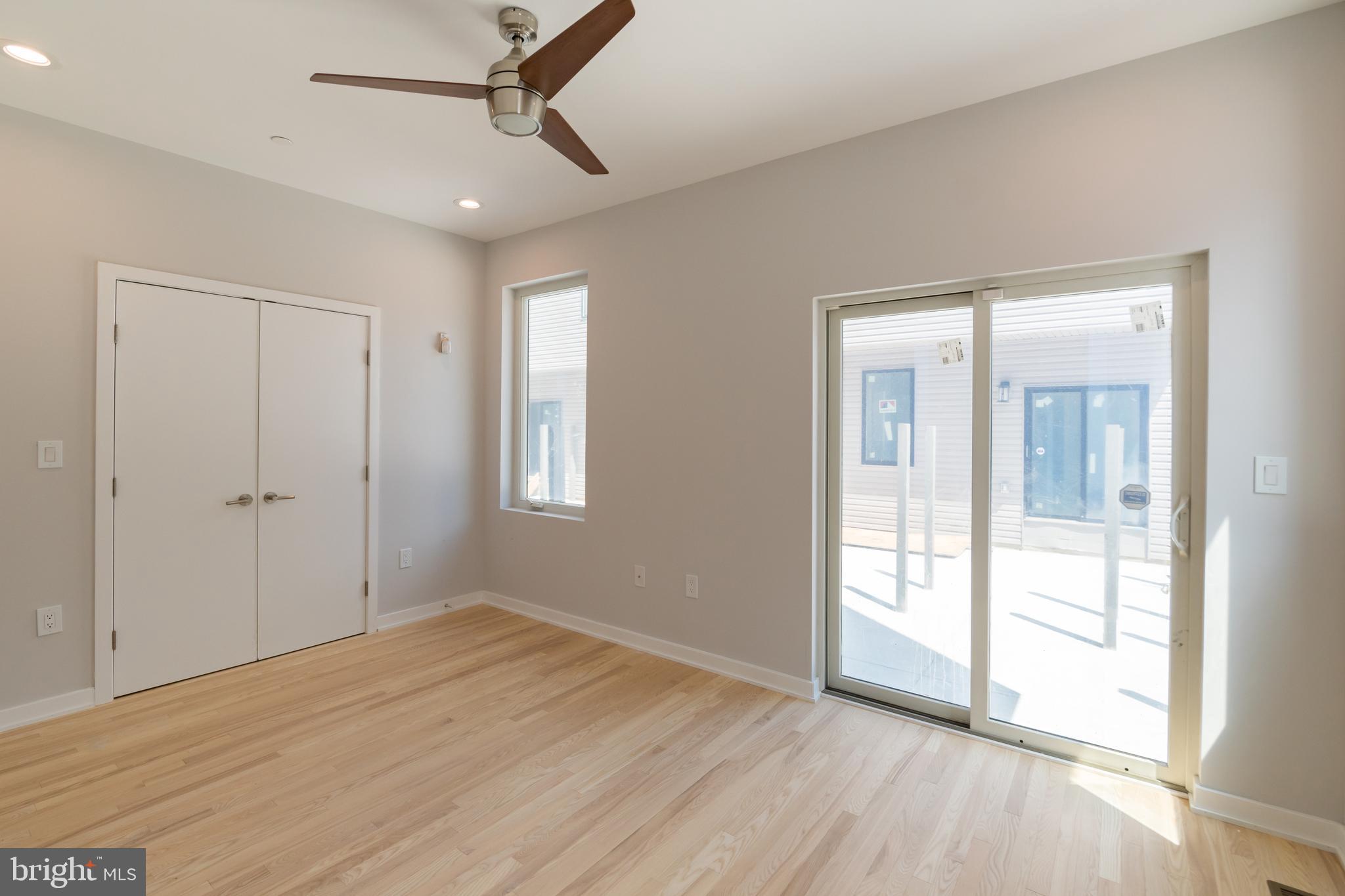 1351 S MYRTLEWOOD AVE