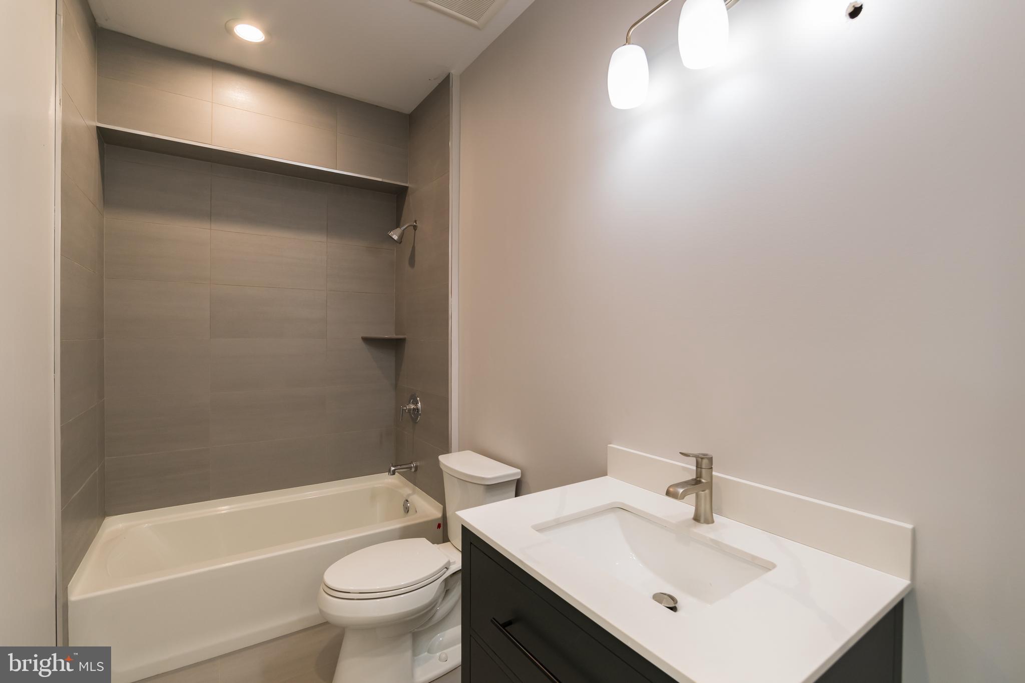 1351 S MYRTLEWOOD AVE