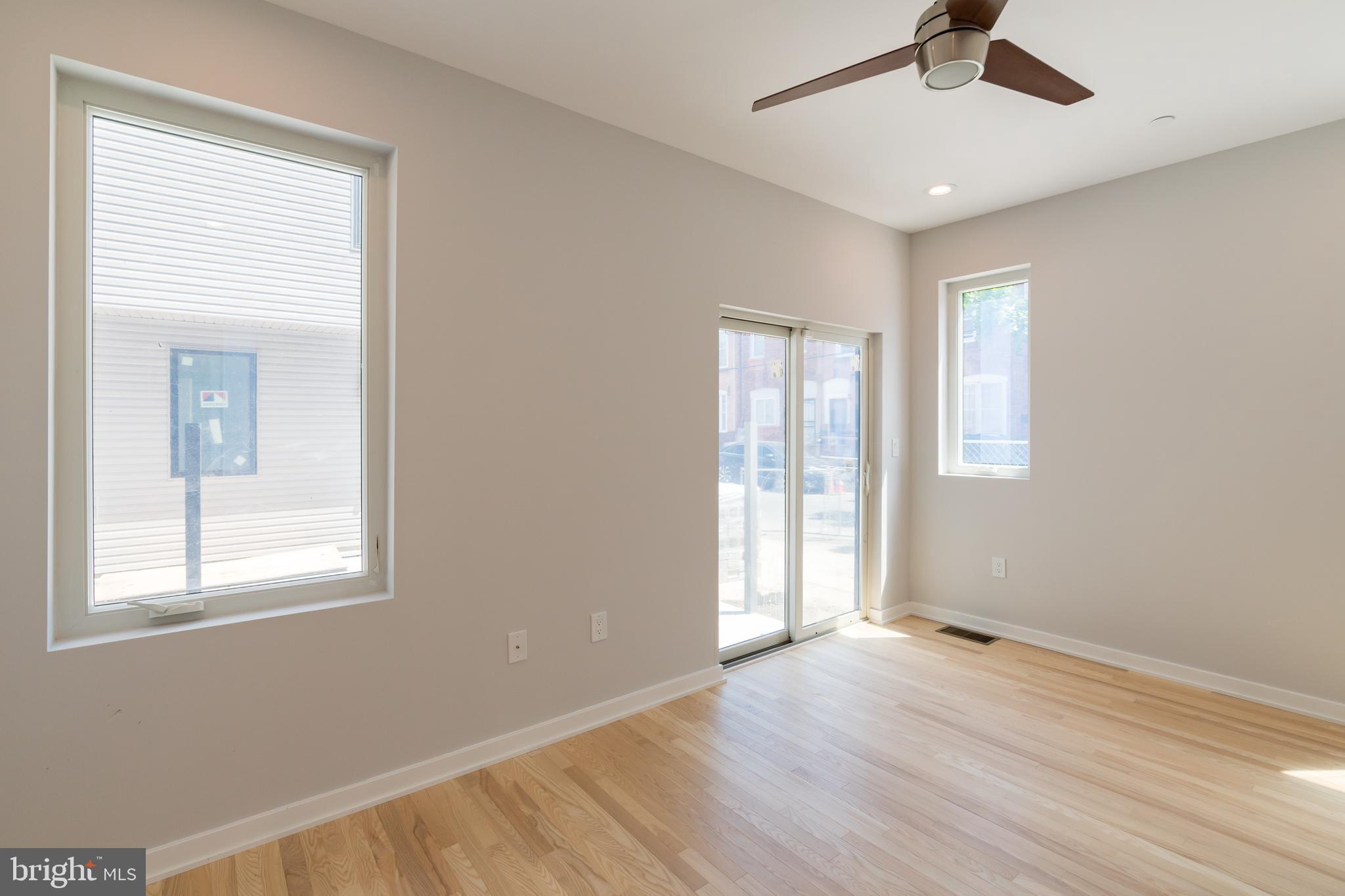 1351 S MYRTLEWOOD AVE