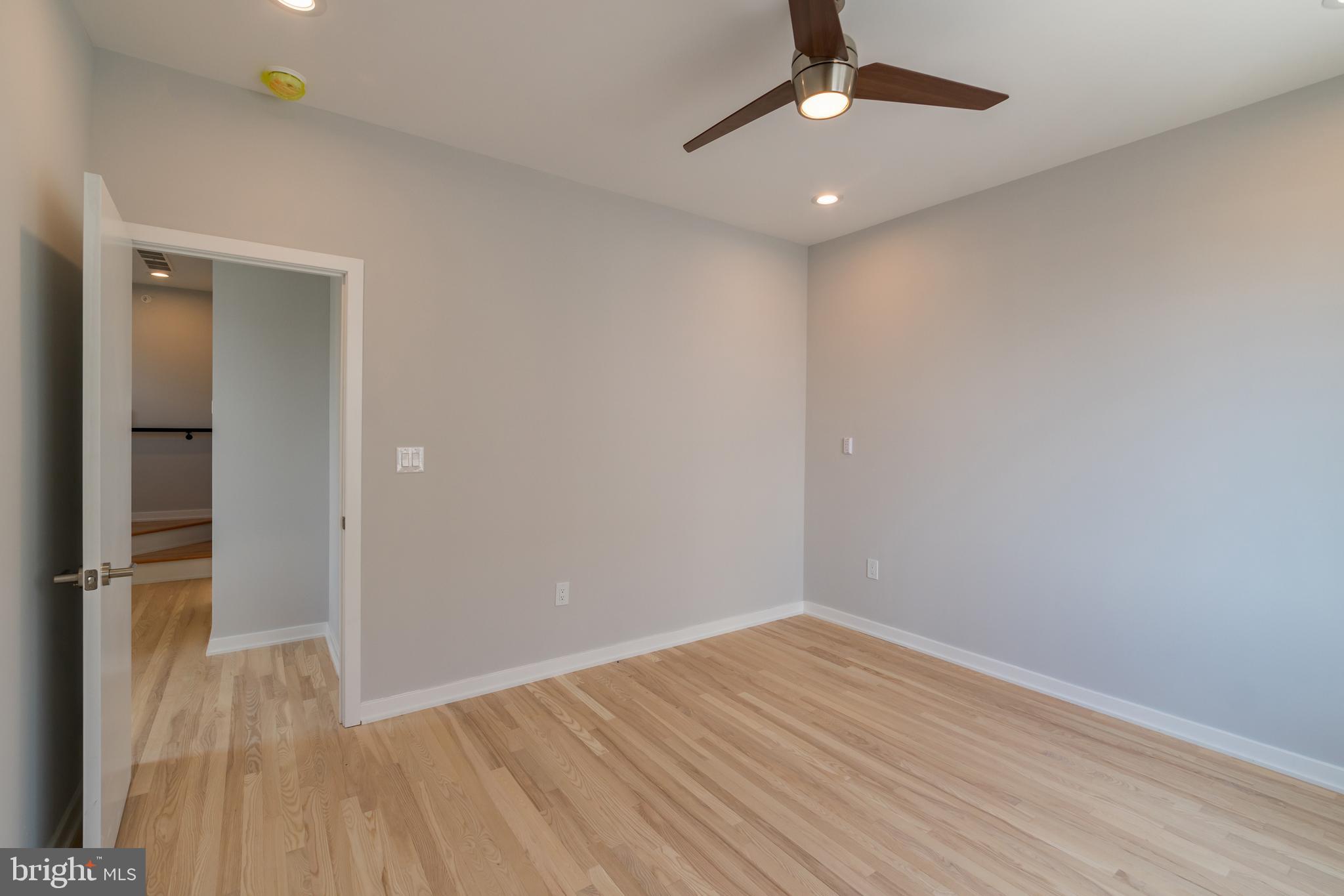 1351 S MYRTLEWOOD AVE