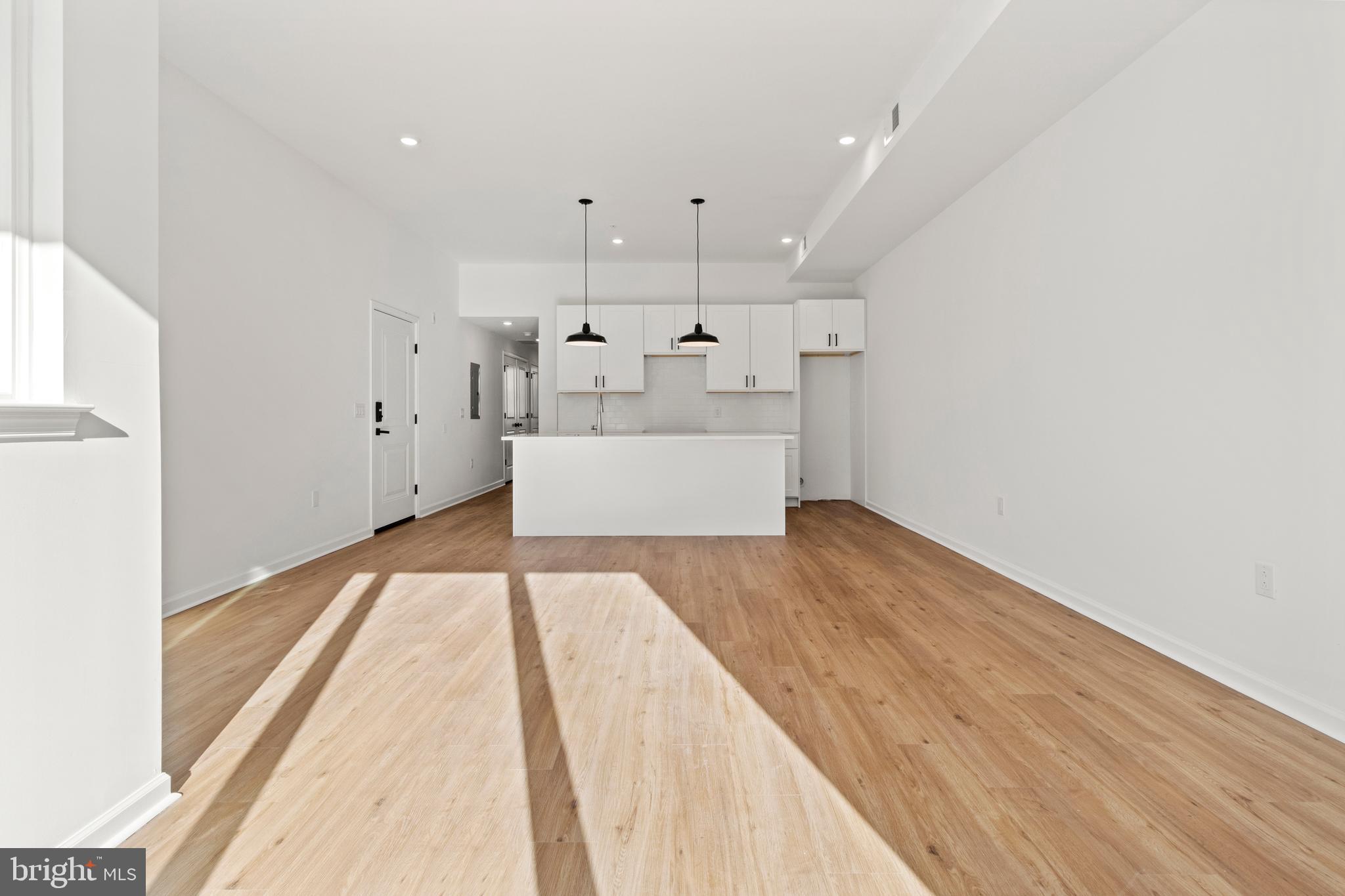 1935 CECIL B MOORE AVE #2