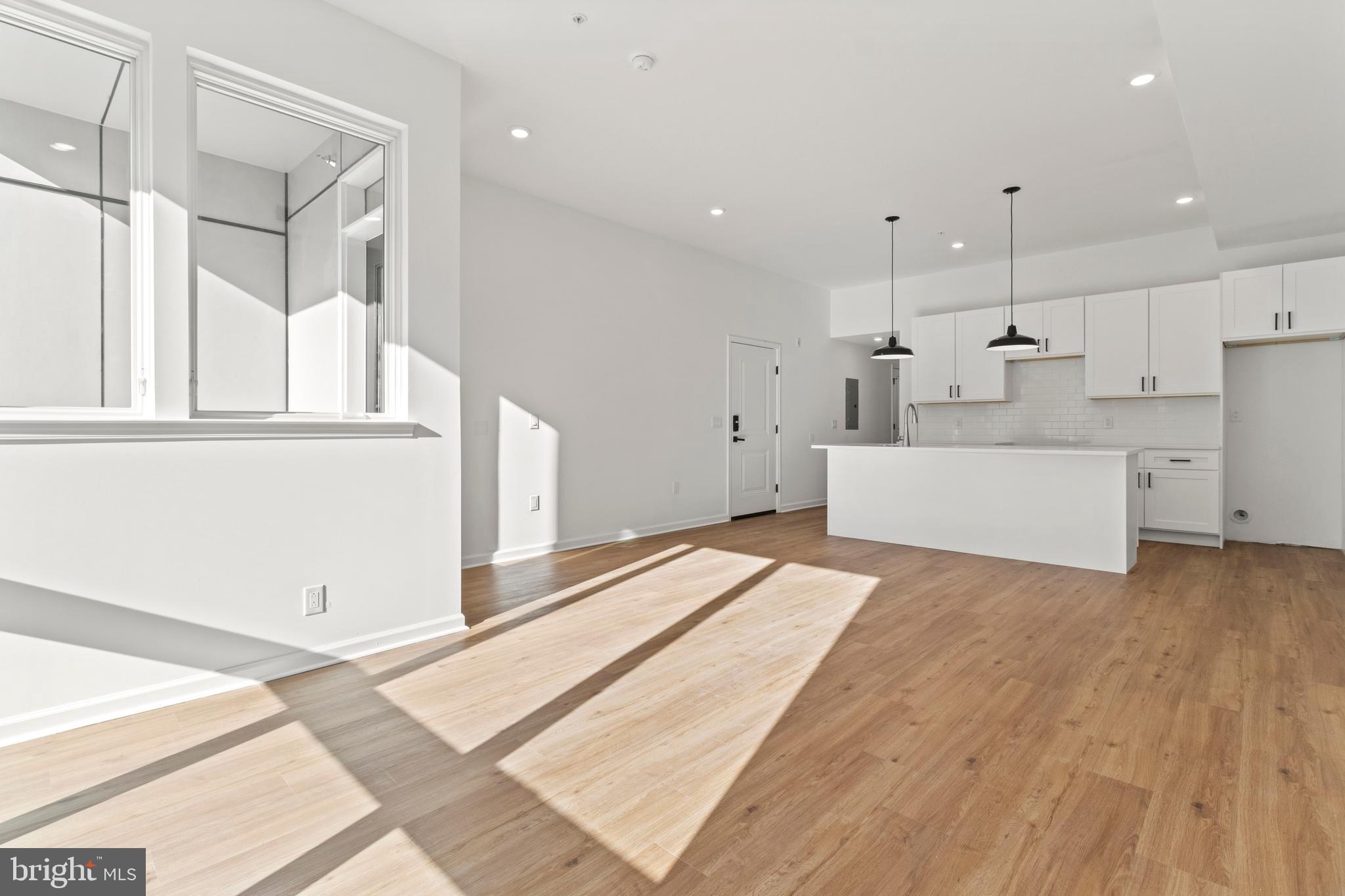 1935 CECIL B MOORE AVE #2