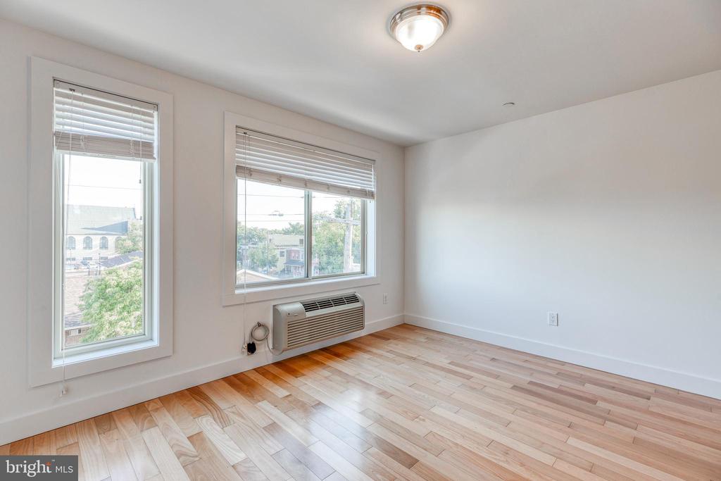 4122 HAVERFORD AVE #UNIT 6