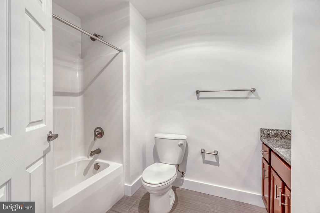 4122 HAVERFORD AVE #UNIT 6