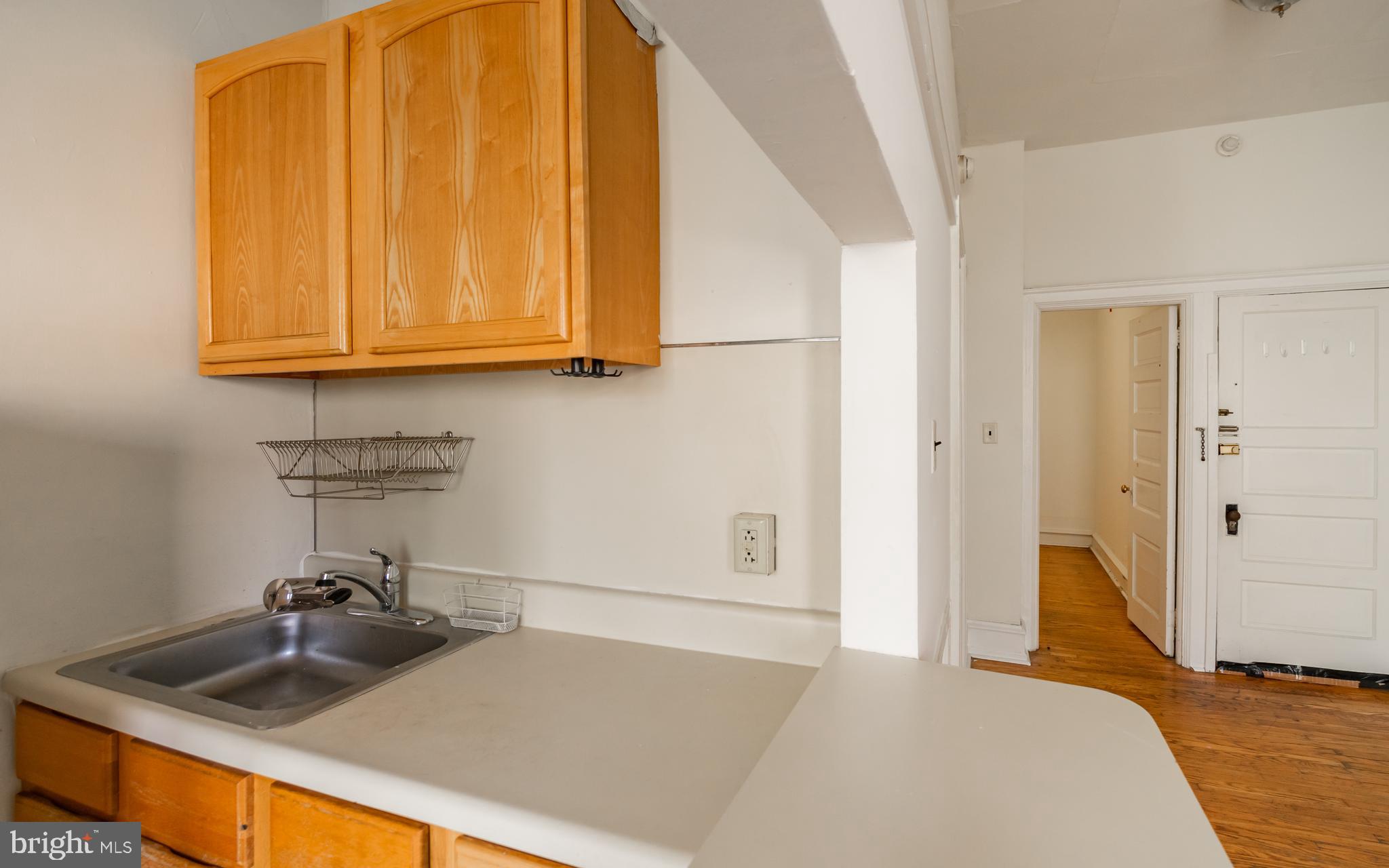 4244 SPRUCE ST #UNIT 2F