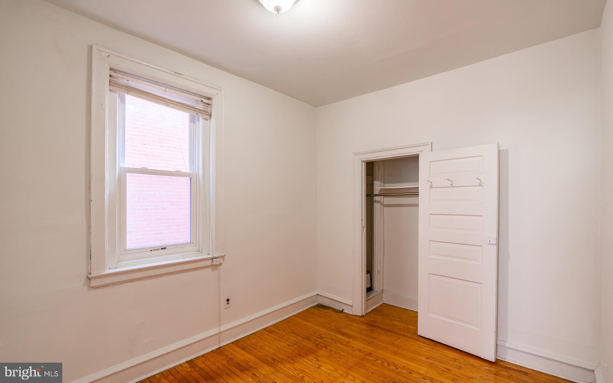 4244 SPRUCE ST #UNIT 2F