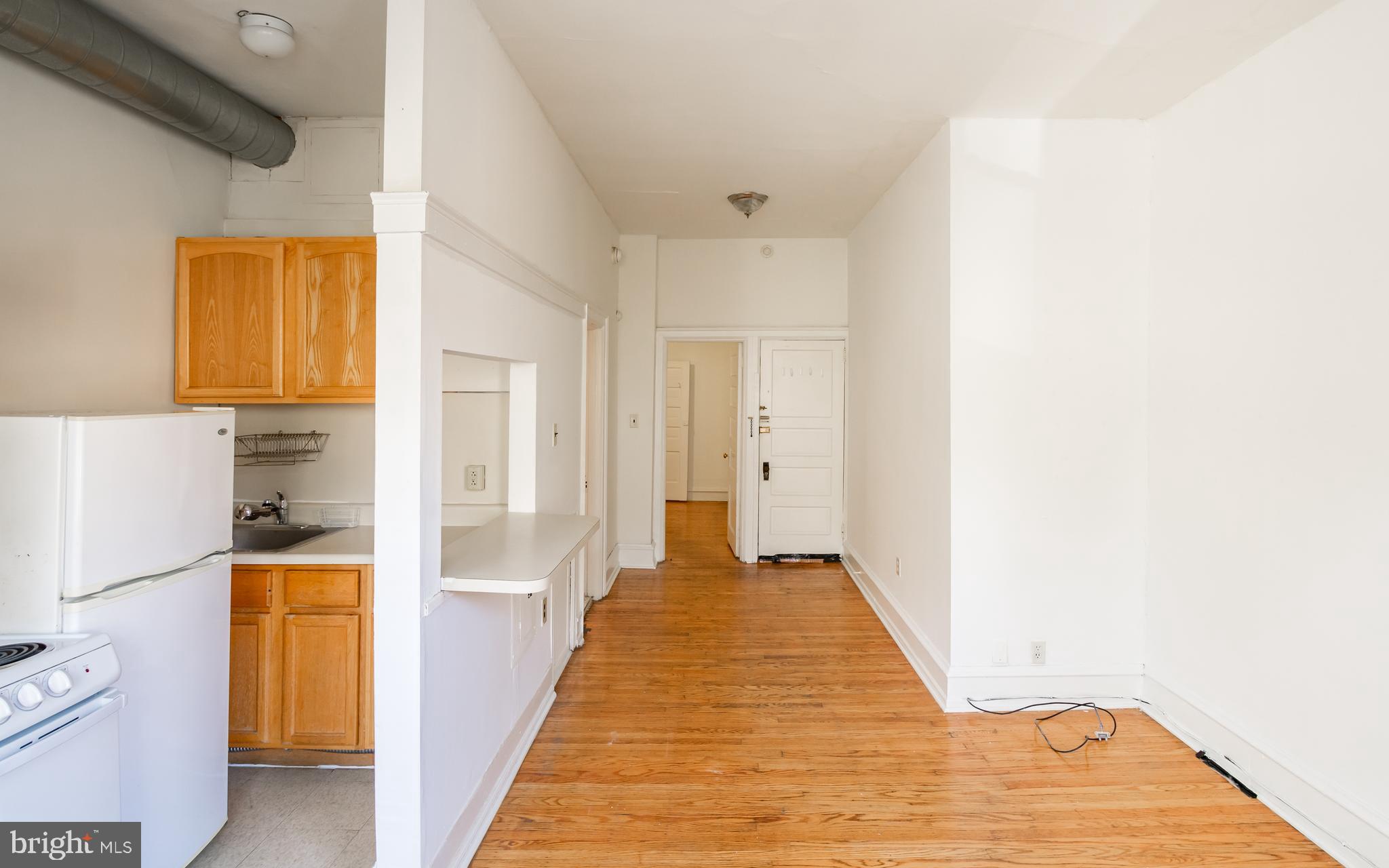 4244 SPRUCE ST #UNIT 2F