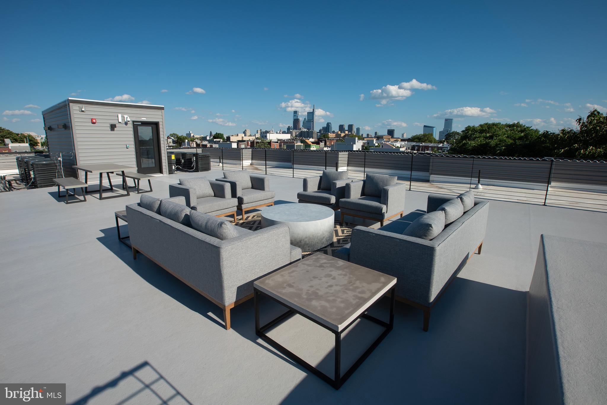 2940 W THOMPSON ST #UNIT 306