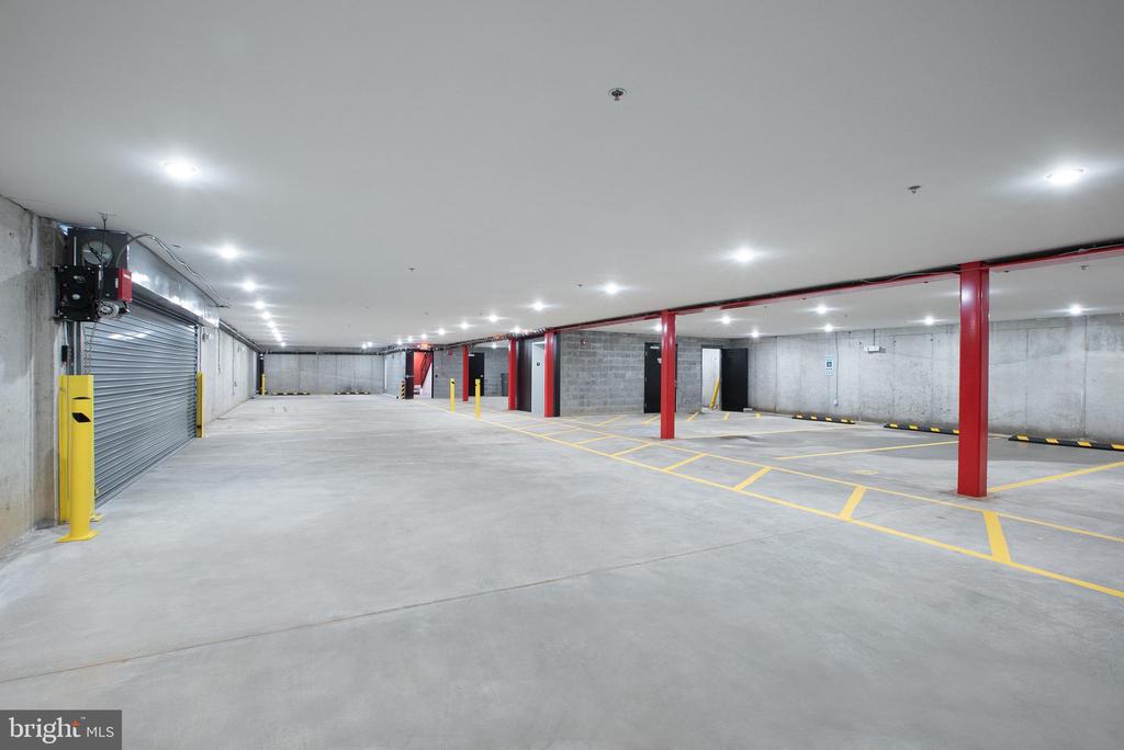 2940 W THOMPSON ST #UNIT 306