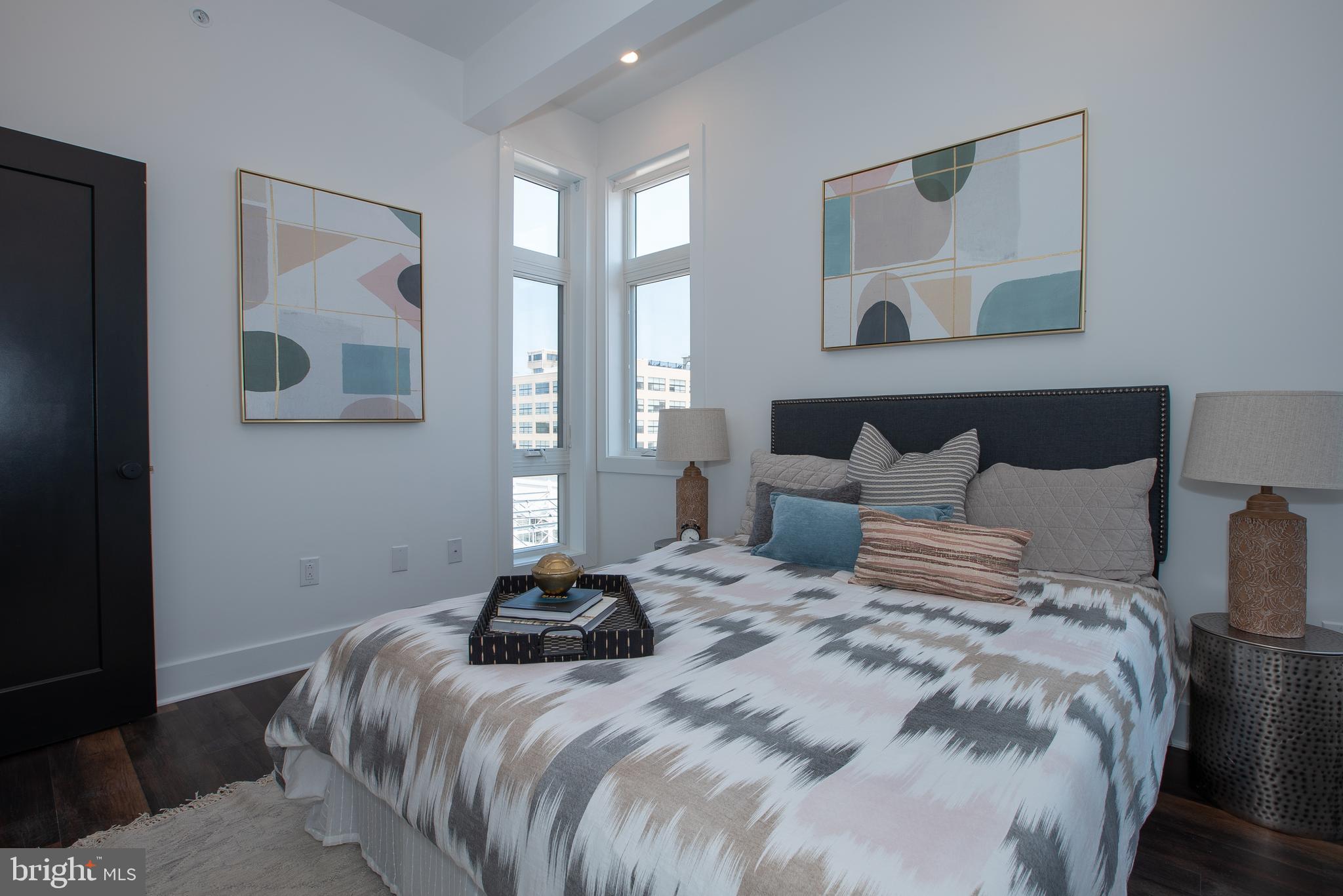 2940 W THOMPSON ST #UNIT 402