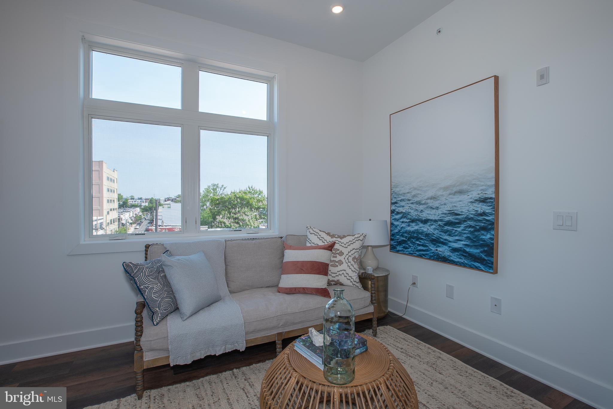 2940 W THOMPSON ST #UNIT 402