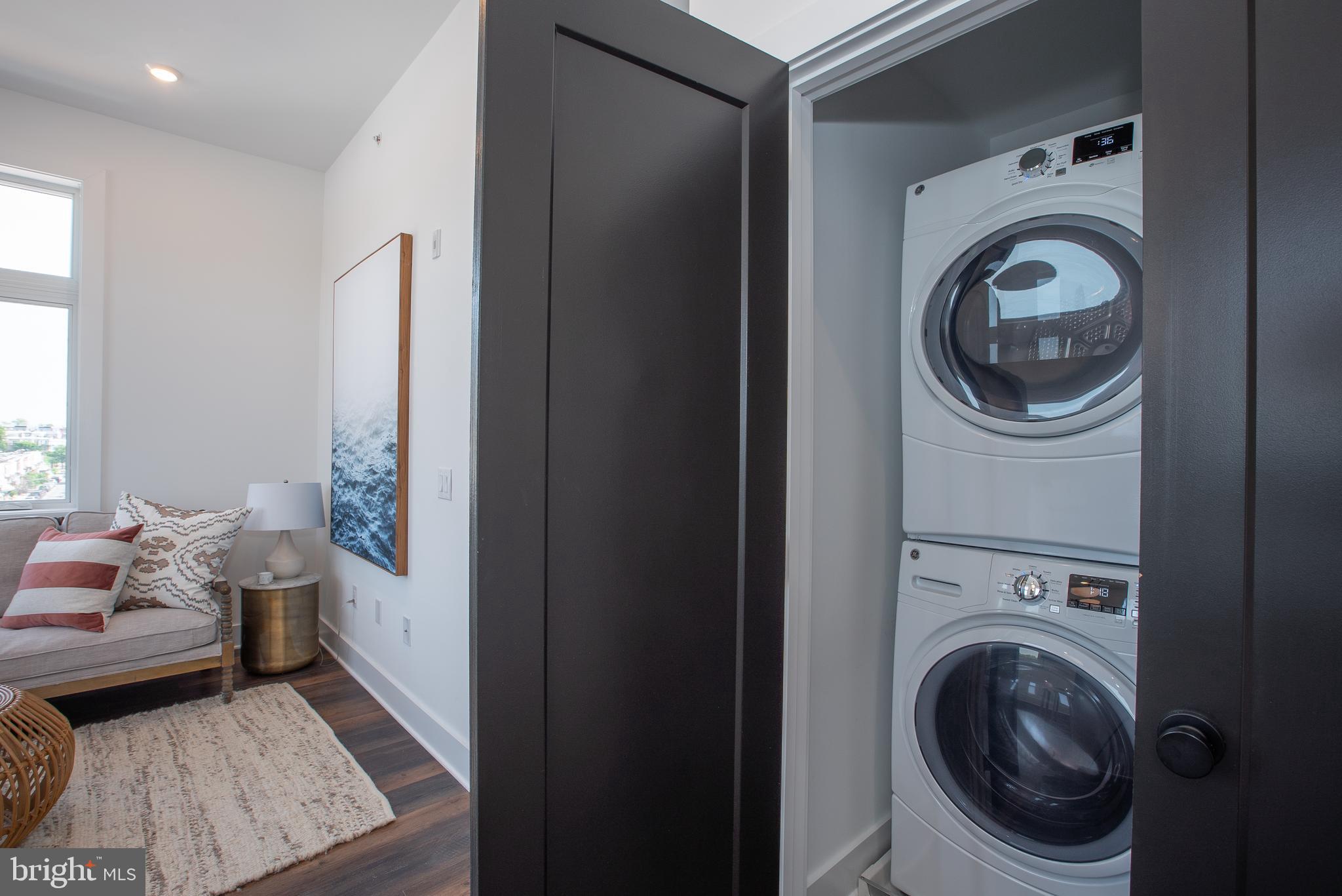 2940 W THOMPSON ST #UNIT 402