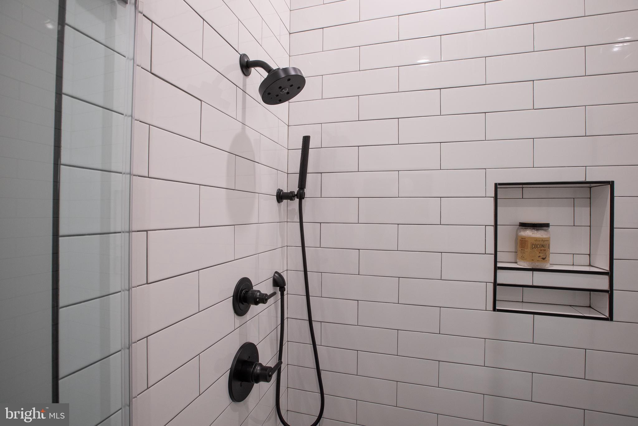 2940 W THOMPSON ST #UNIT 402