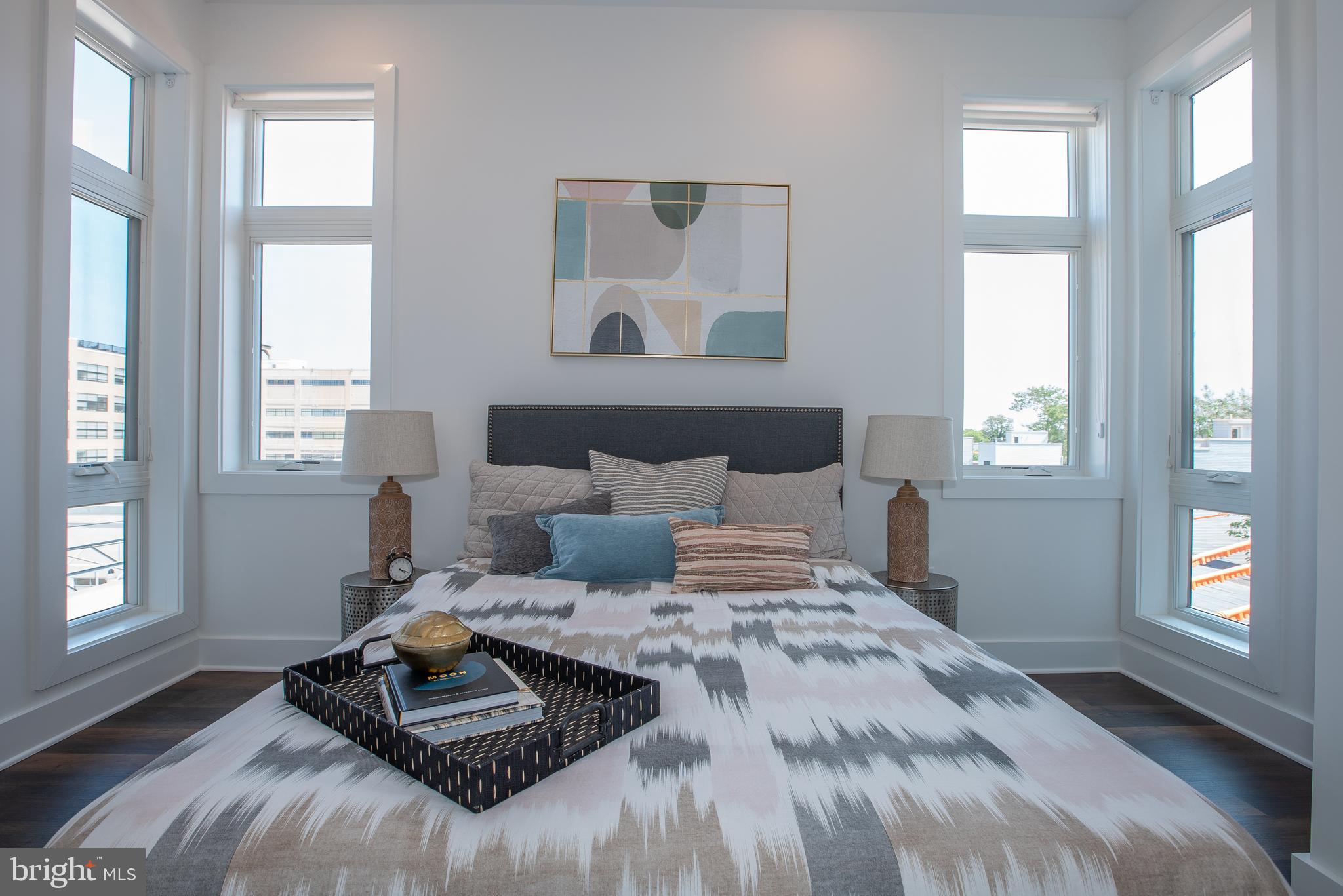 2940 W THOMPSON ST #UNIT 402