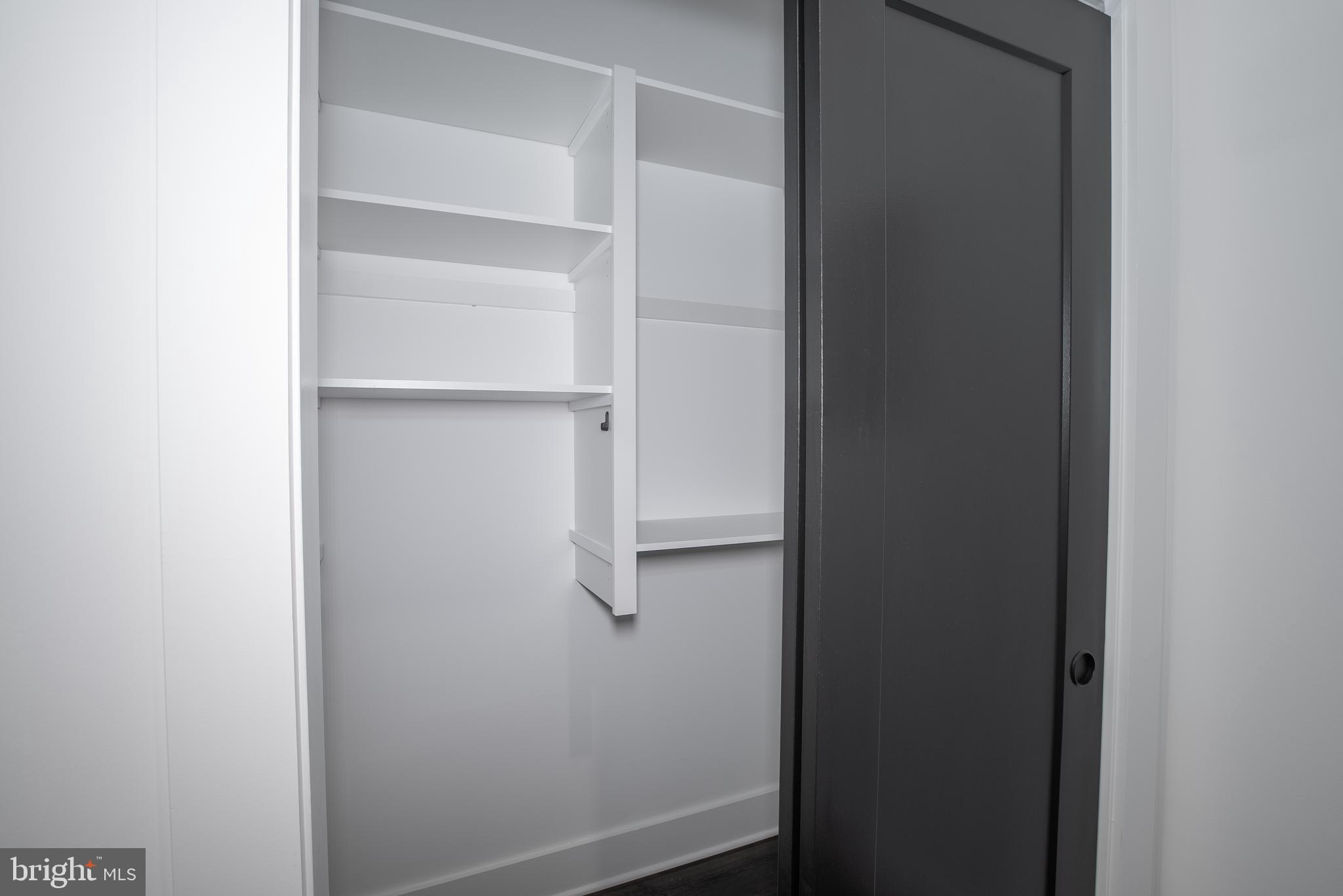 2940 W THOMPSON ST #UNIT 402