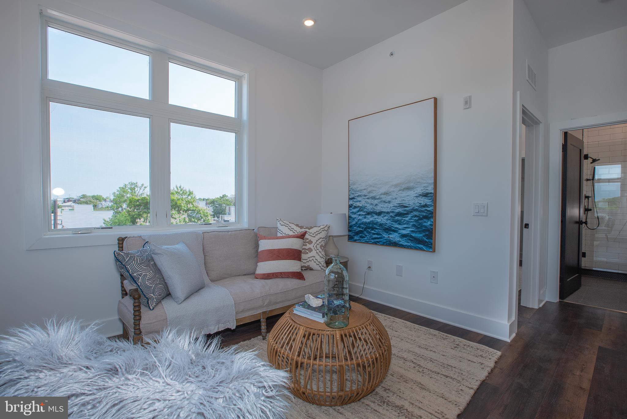 2940 W THOMPSON ST #UNIT 402