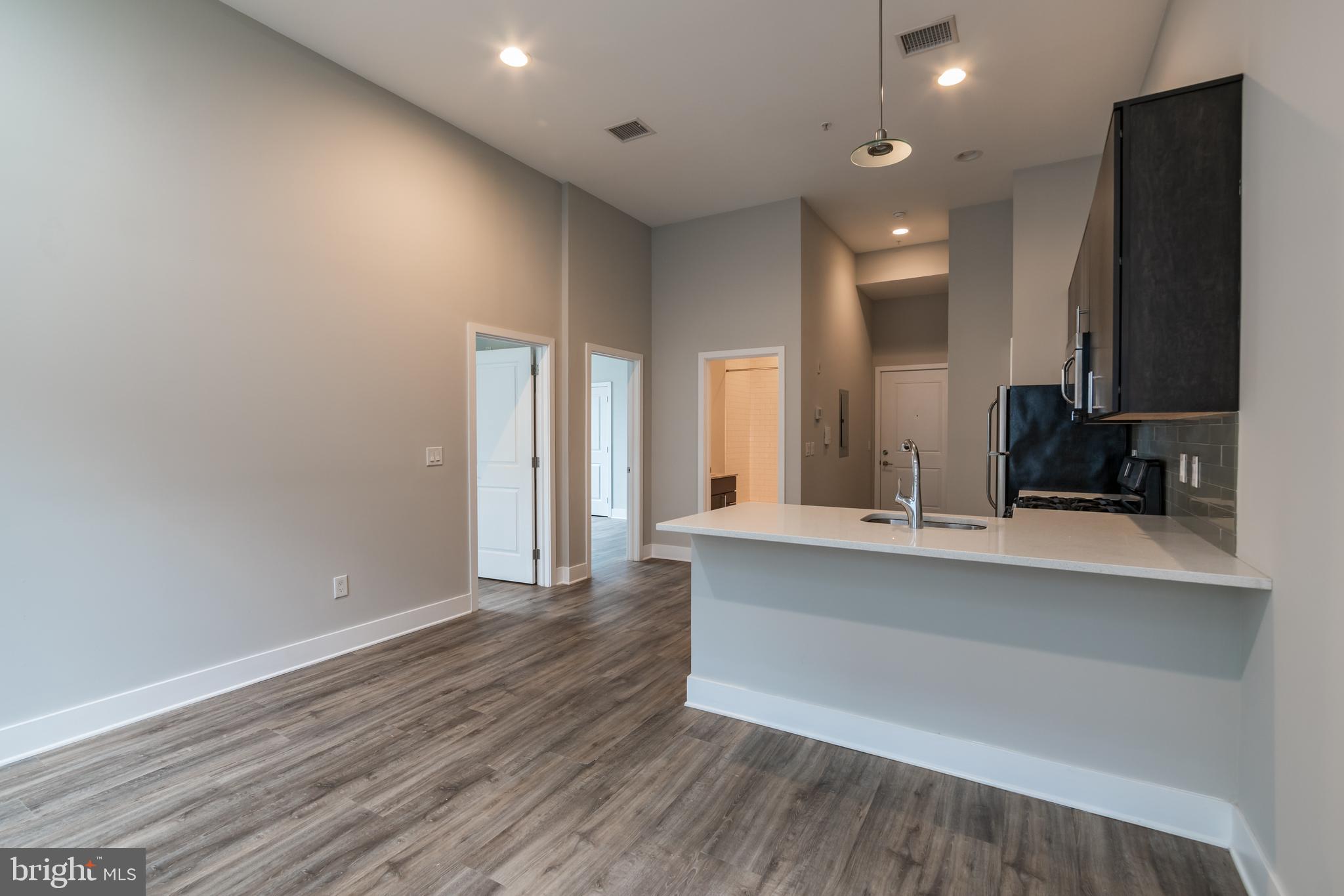 1607 CATHARINE ST #1B