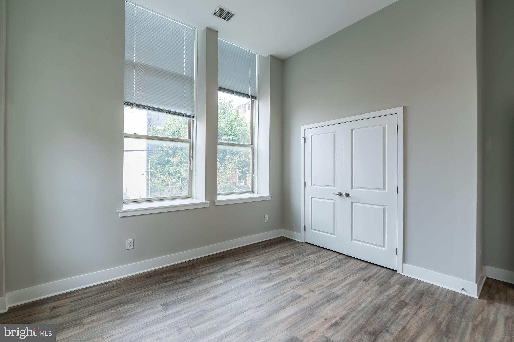 1607 CATHARINE ST #1B