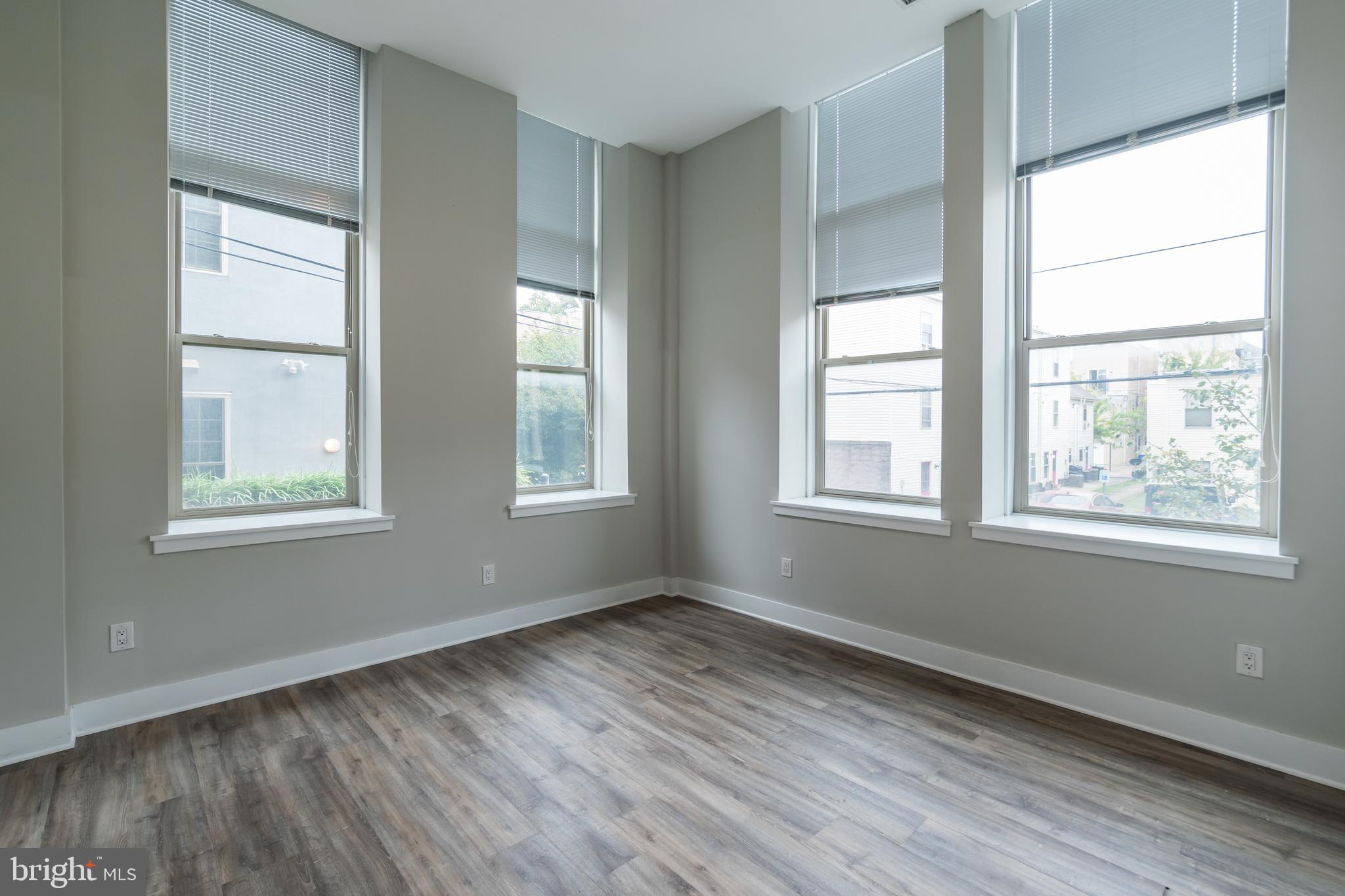 1607 CATHARINE ST #1B