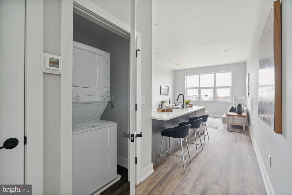 2233 N 7TH ST #UNIT 401