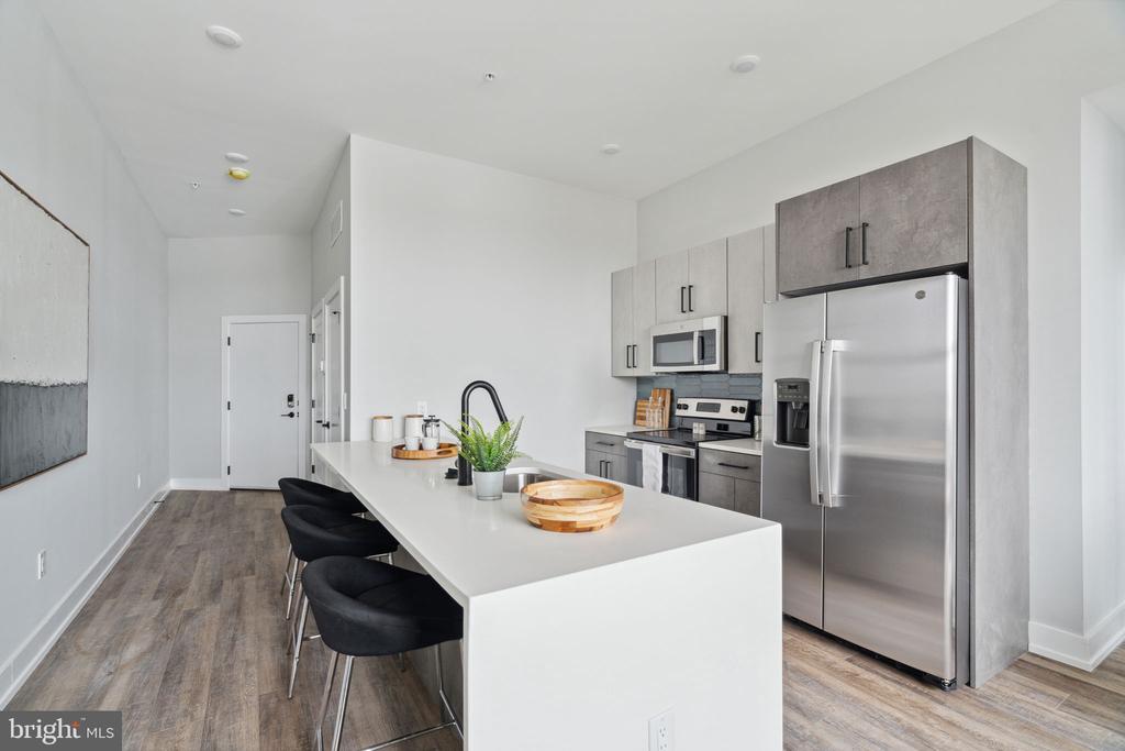 2233 N 7TH ST #UNIT 401