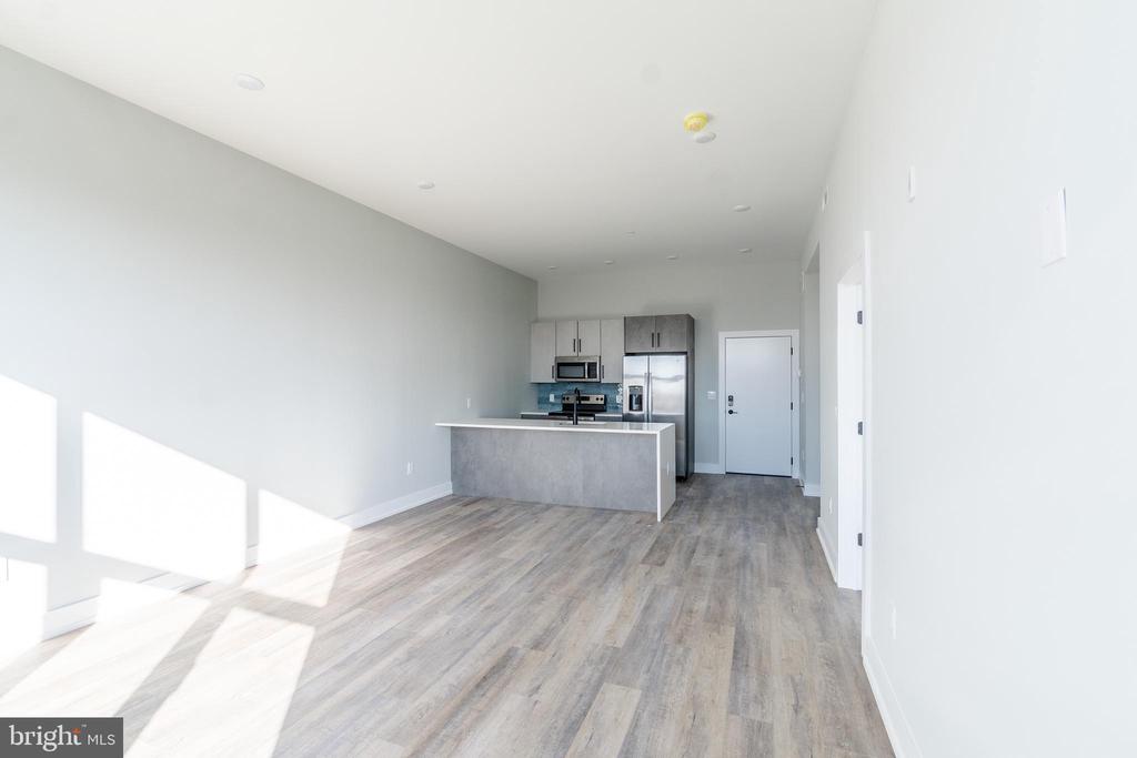 2233 N 7TH ST #UNIT 421