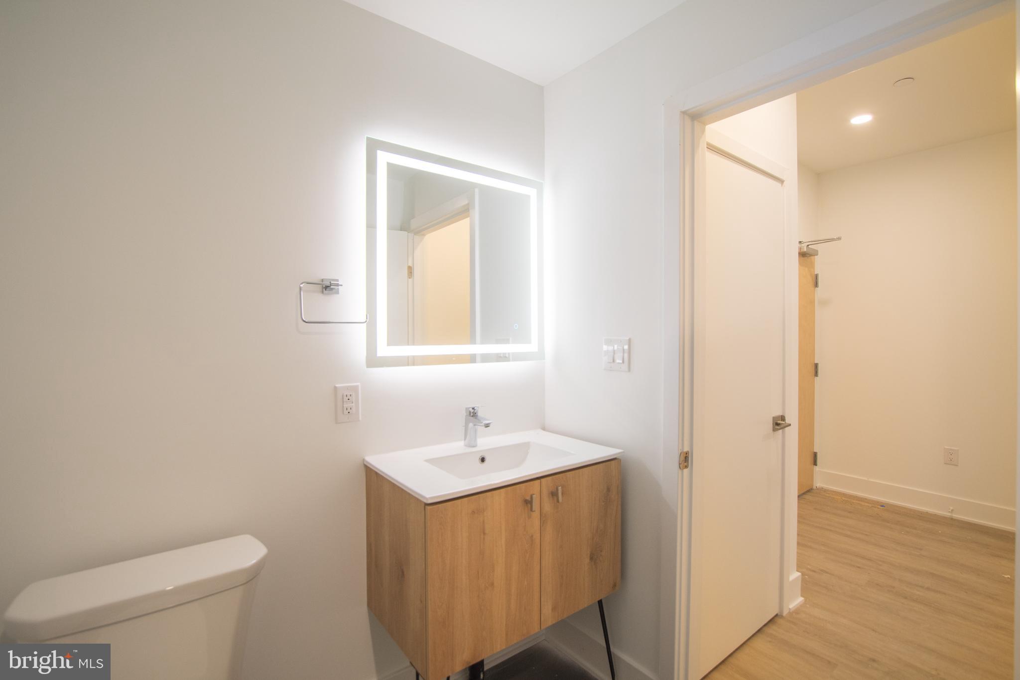 1325 N LEE ST #UNIT 306