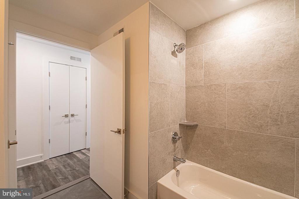 1245 RIDGE AVE #UNIT 203