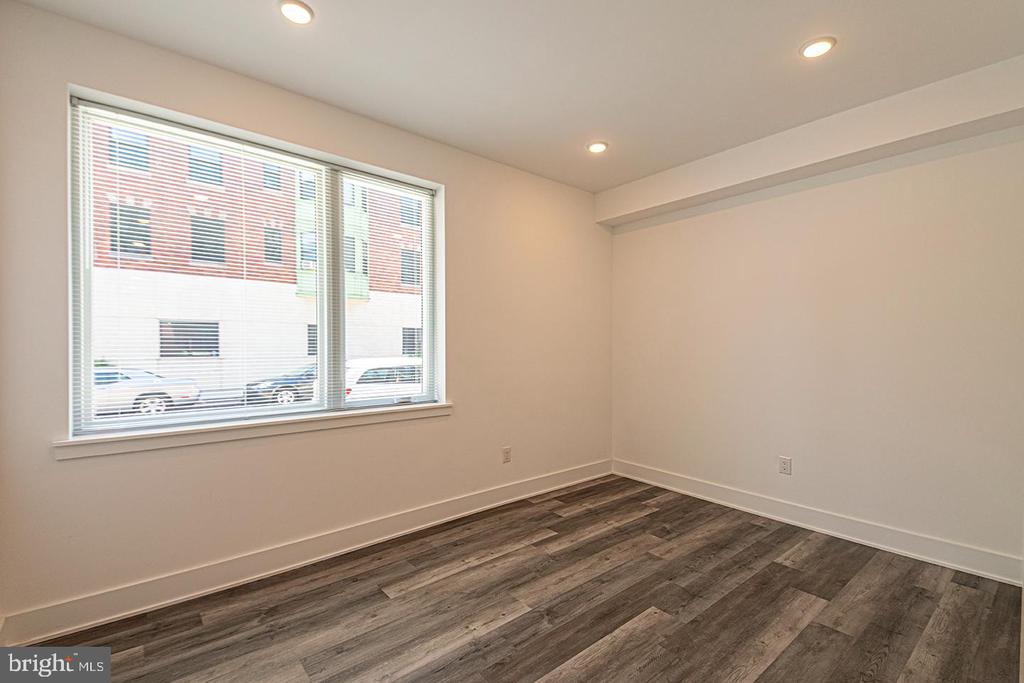 1245 RIDGE AVE #UNIT 203