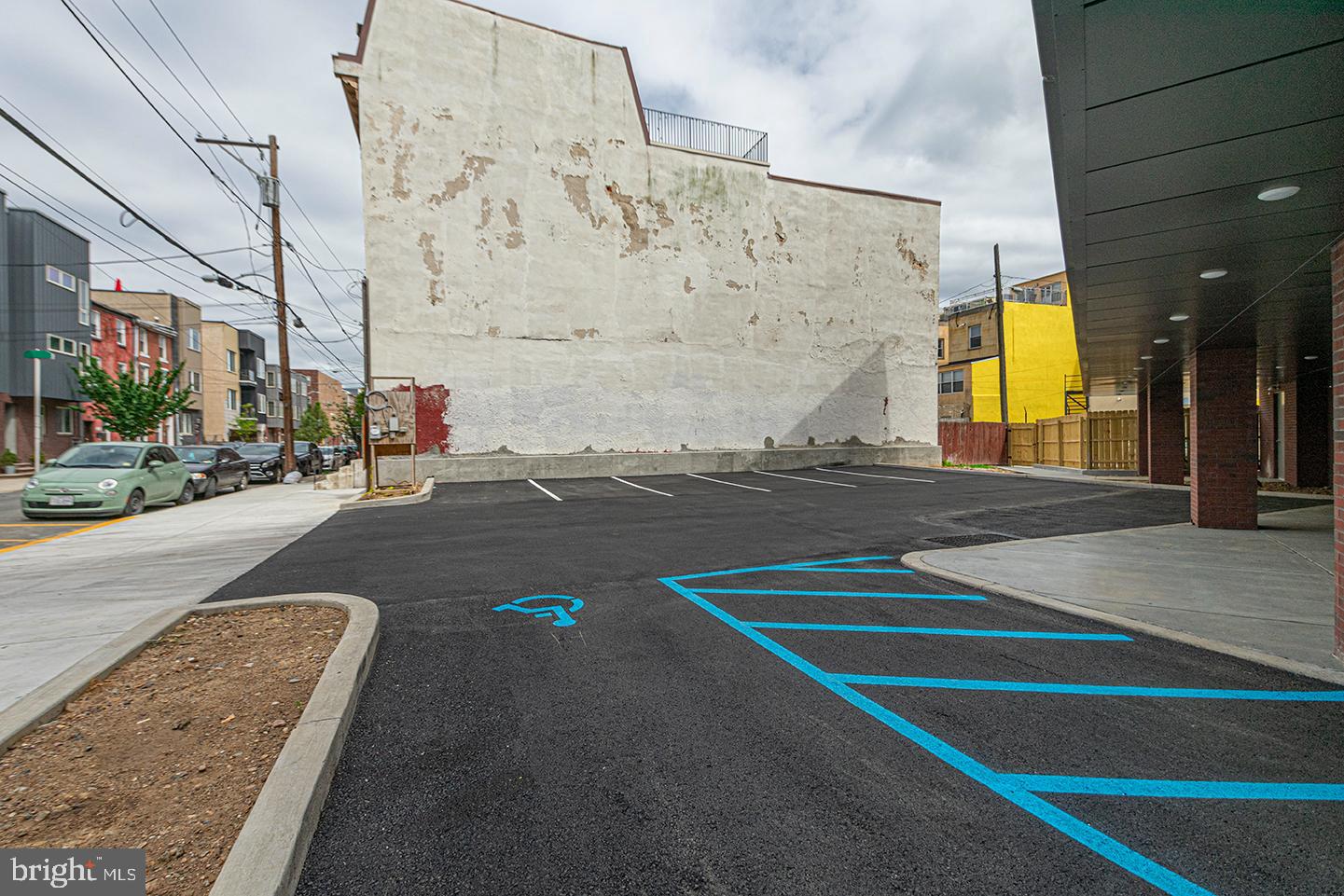 1245 RIDGE AVE #UNIT 203