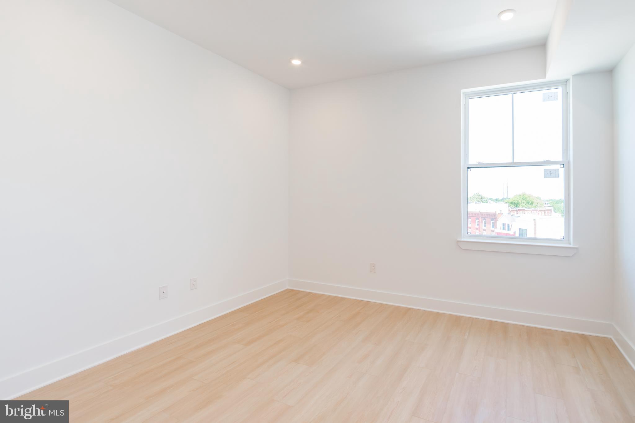 4408 LANCASTER AVE #UNIT 402