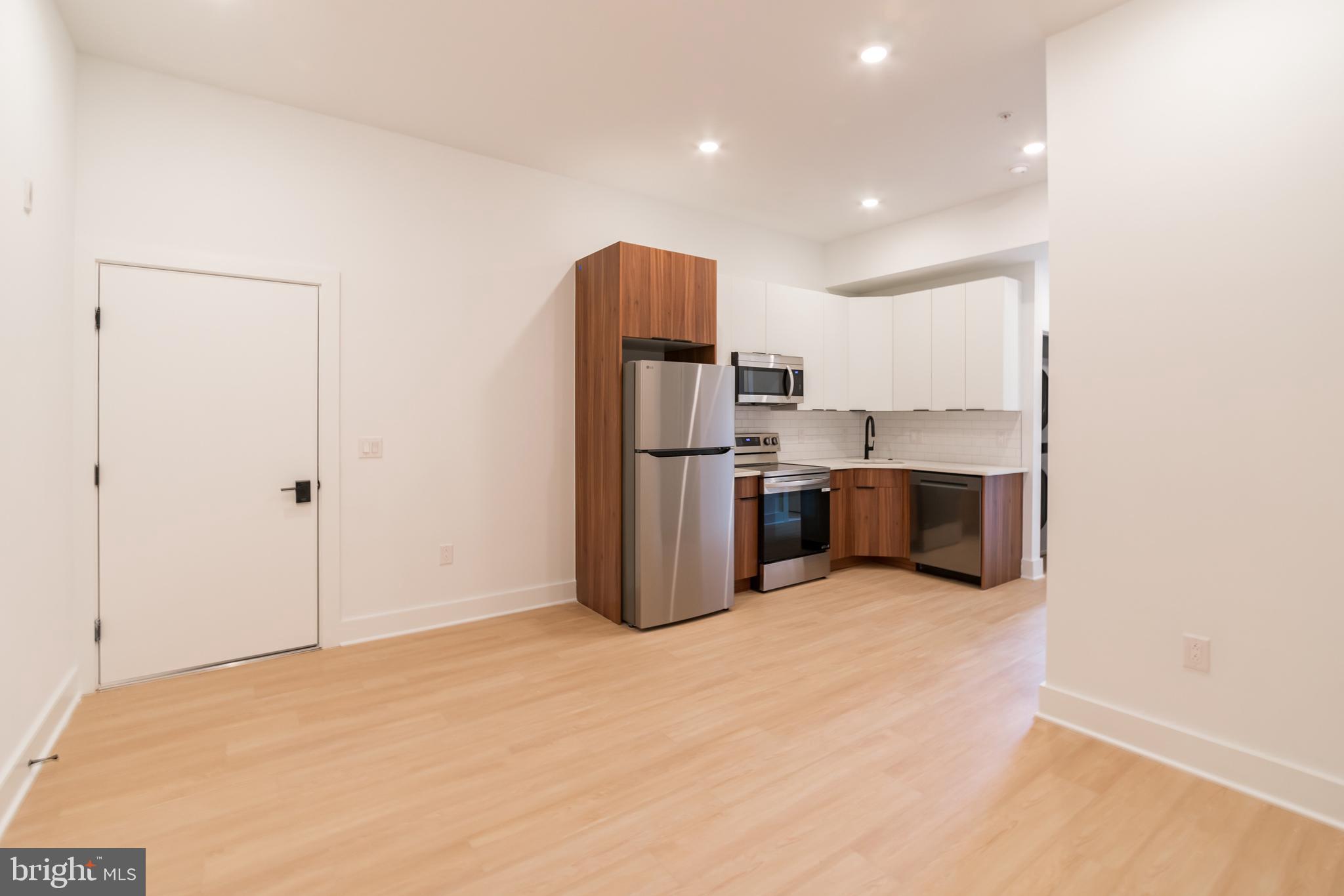 4408 LANCASTER AVE #UNIT 202