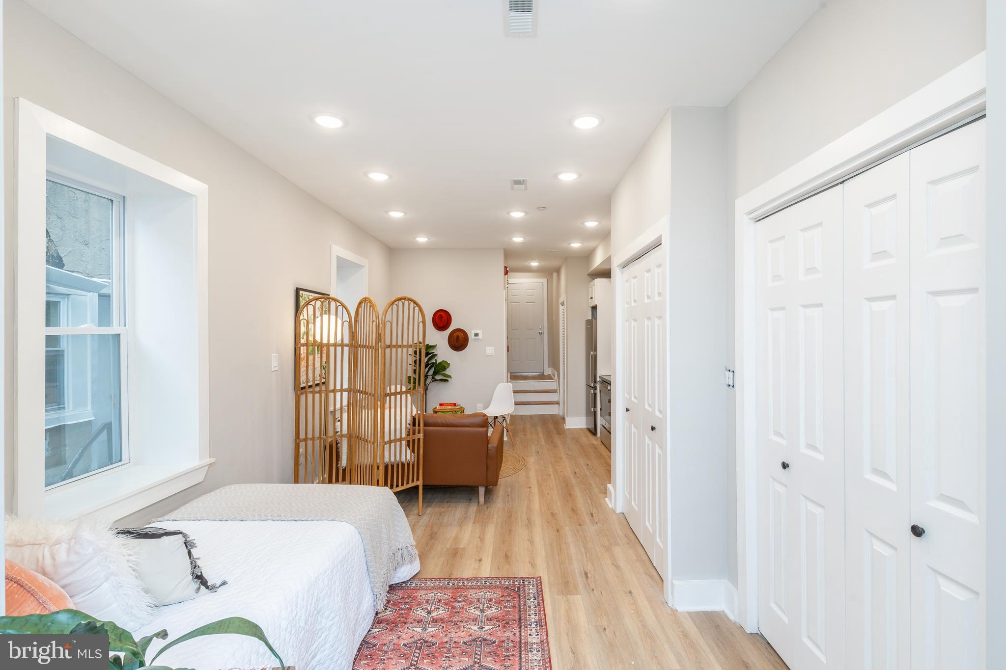 2825 W GIRARD AVE #UNIT 202