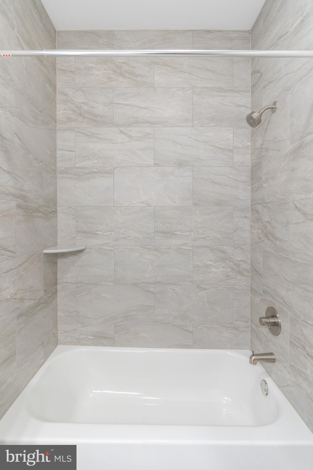 2825 W GIRARD AVE #UNIT 202