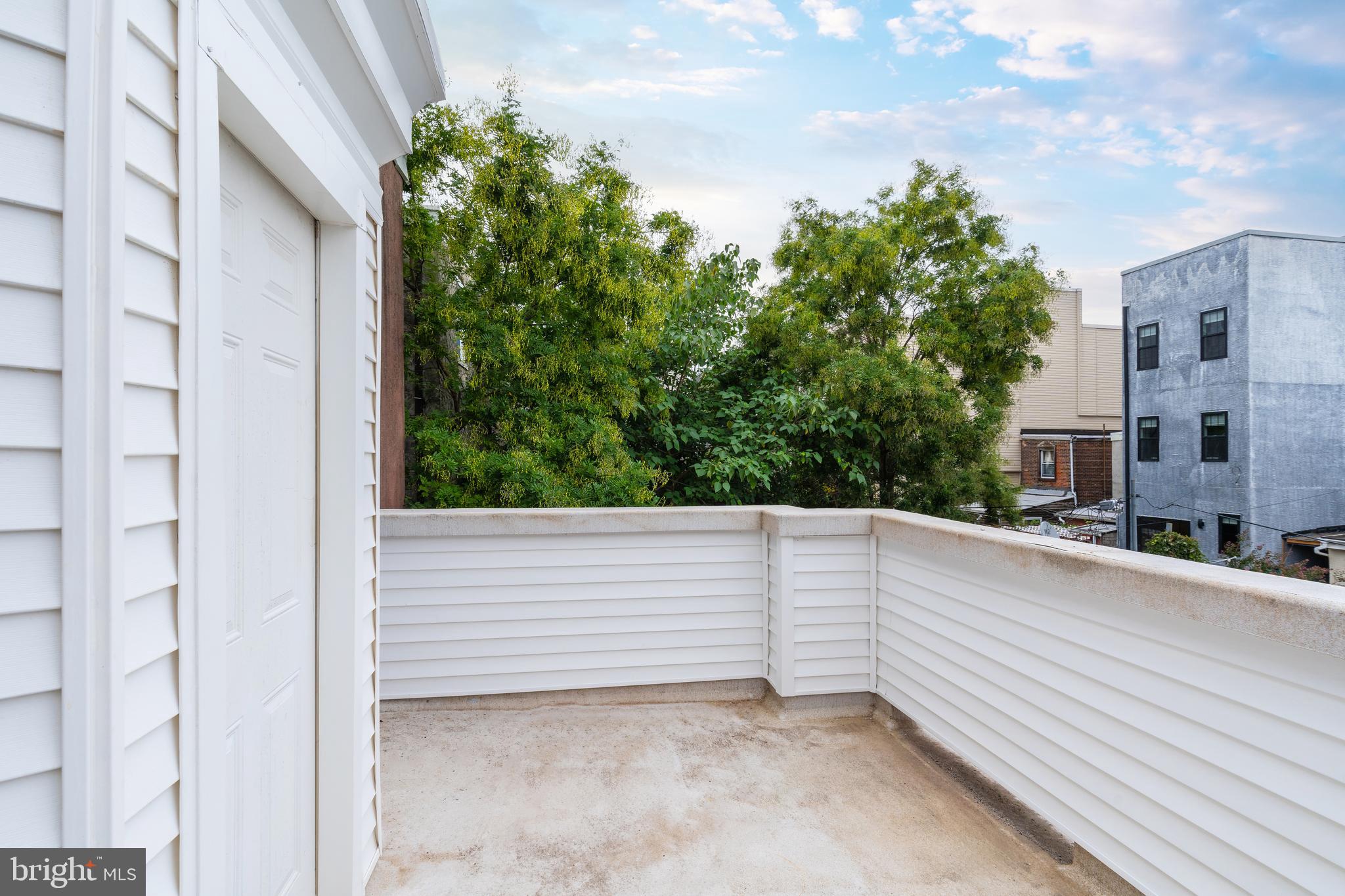 2825 W GIRARD AVE #UNIT 202