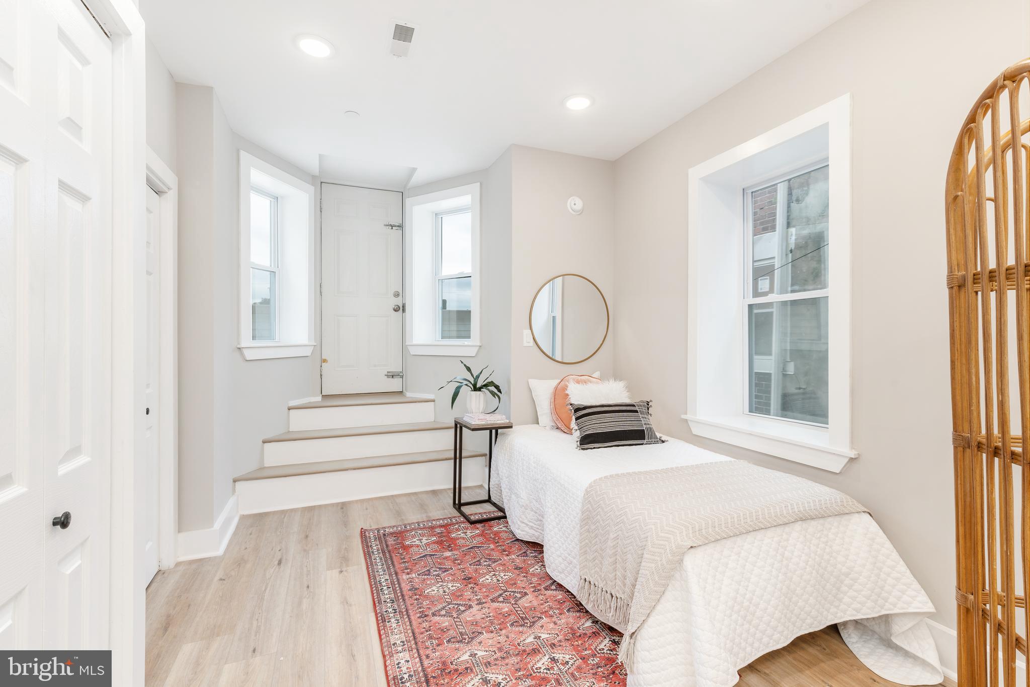 2825 W GIRARD AVE #UNIT 202