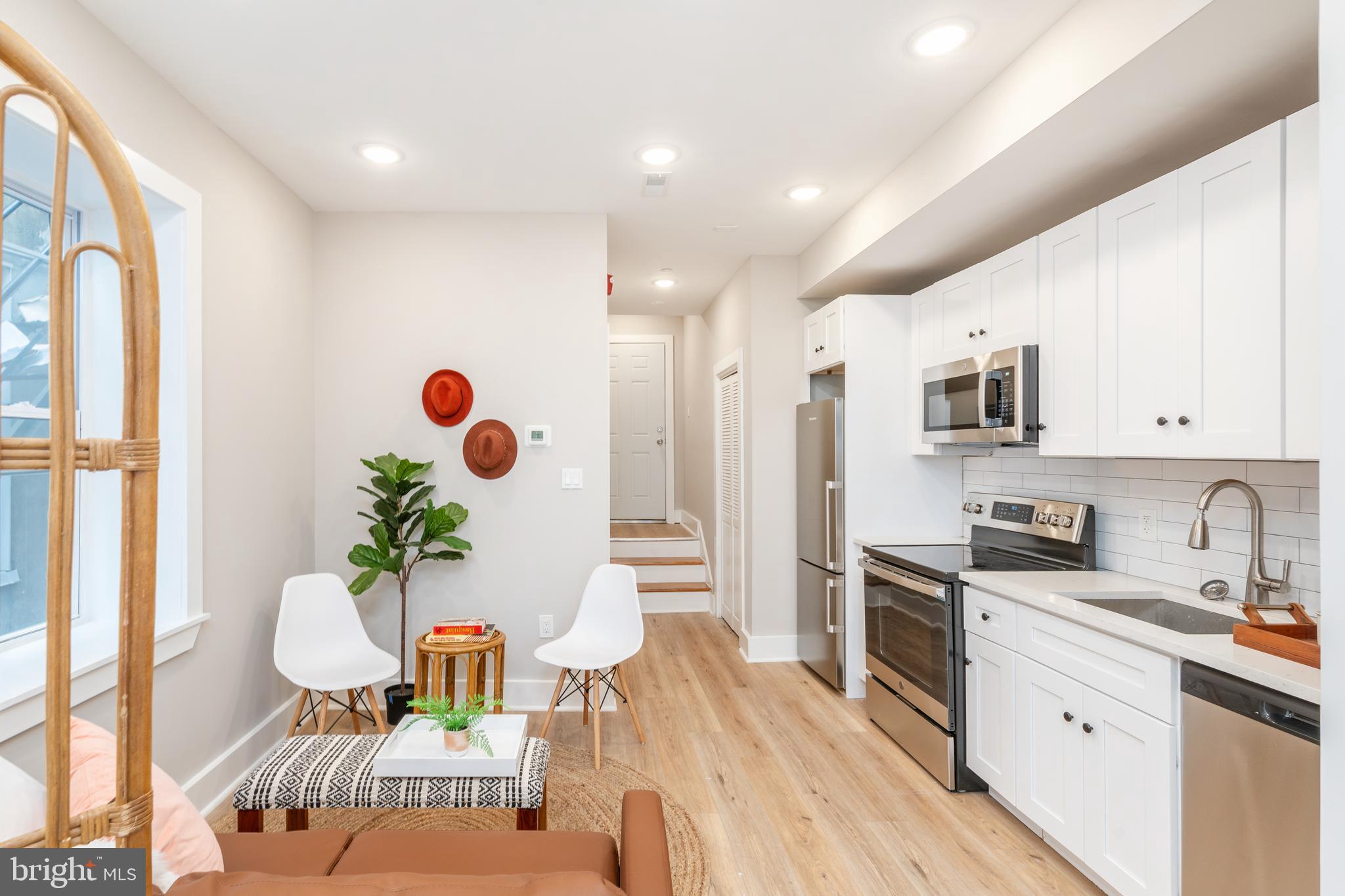 2825 W GIRARD AVE #UNIT 202